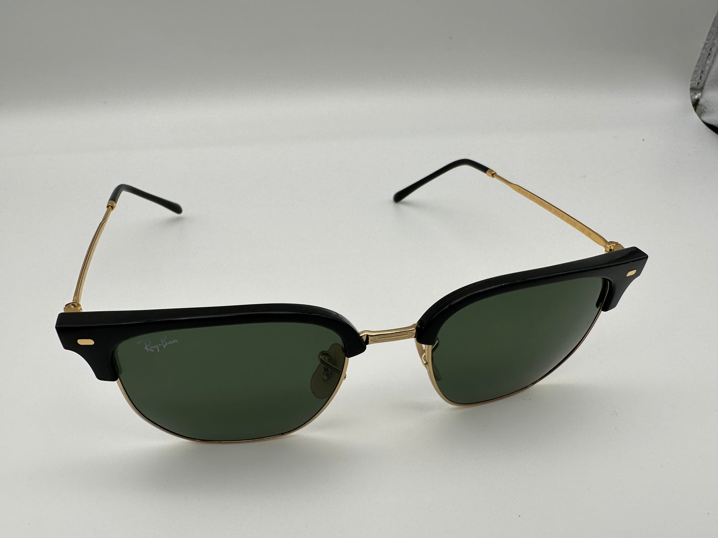 Ray Ban New Clubmaster RB 4416 601/31 51mm Black On Gold Green Classic Glass Lenses