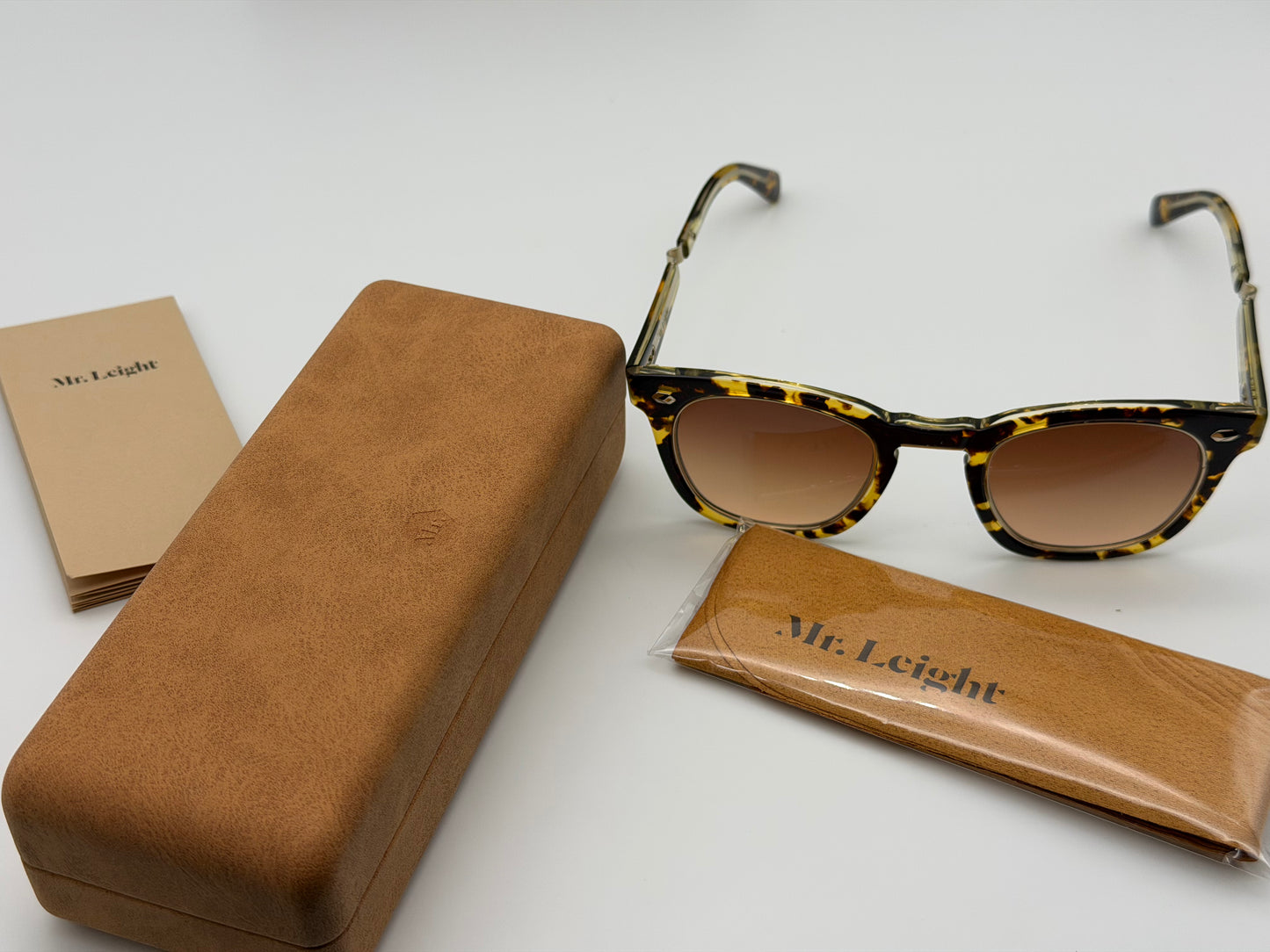 Mr. Leigh Hanalei 45mm Bohemian Tortoise / 12K White Gold Titanium Brown Gradient Japan NEW