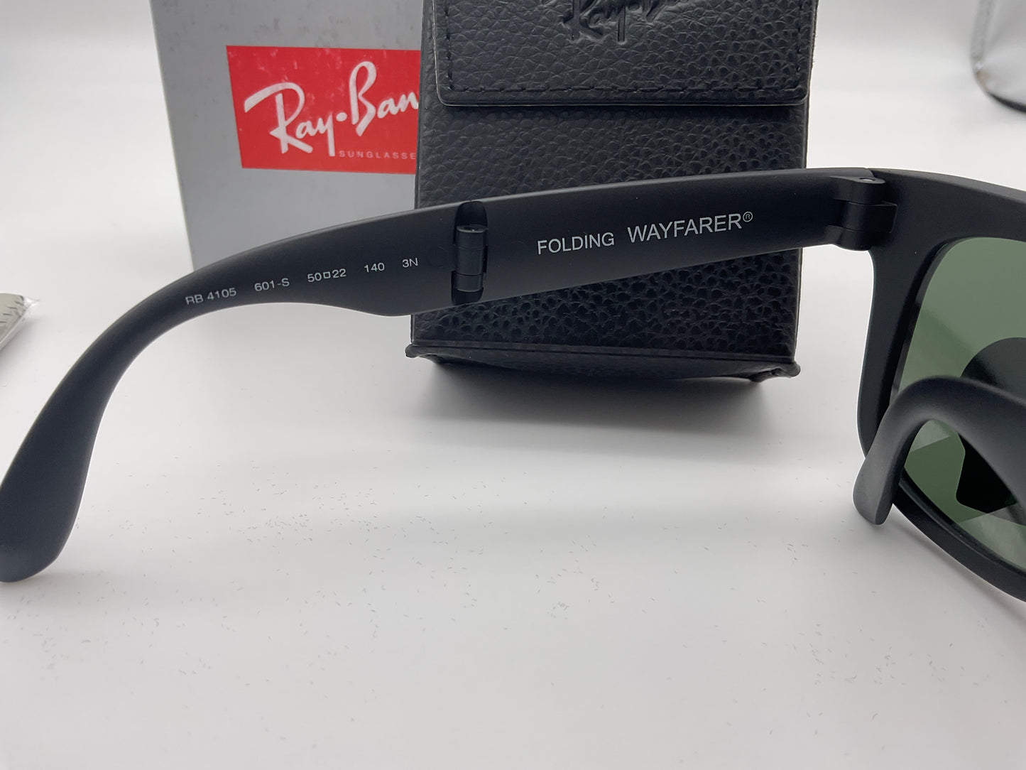 Ray-Ban Folding Wayfarer 50mm Matte Black Frame Sunglasses RB4105 601-s made in Italy