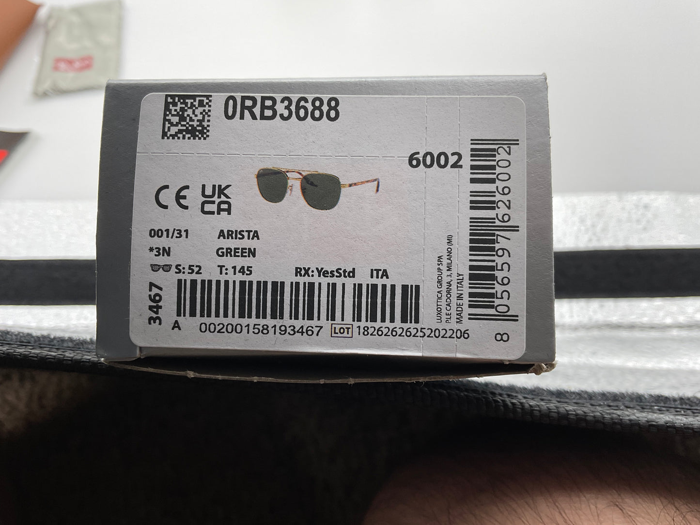 RAY BAN RB 3688 001/31 52mm Arista Gold / Green Gradient Sunglasses