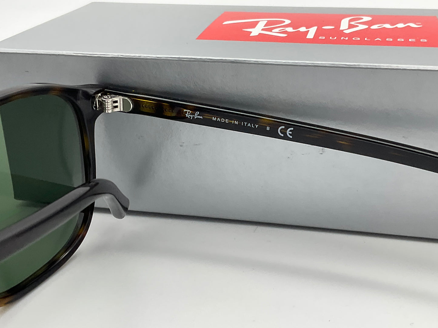 Ray Ban Leonard Green Classic G-15 902/31 53mm 145 Square Unisex Sunglasses