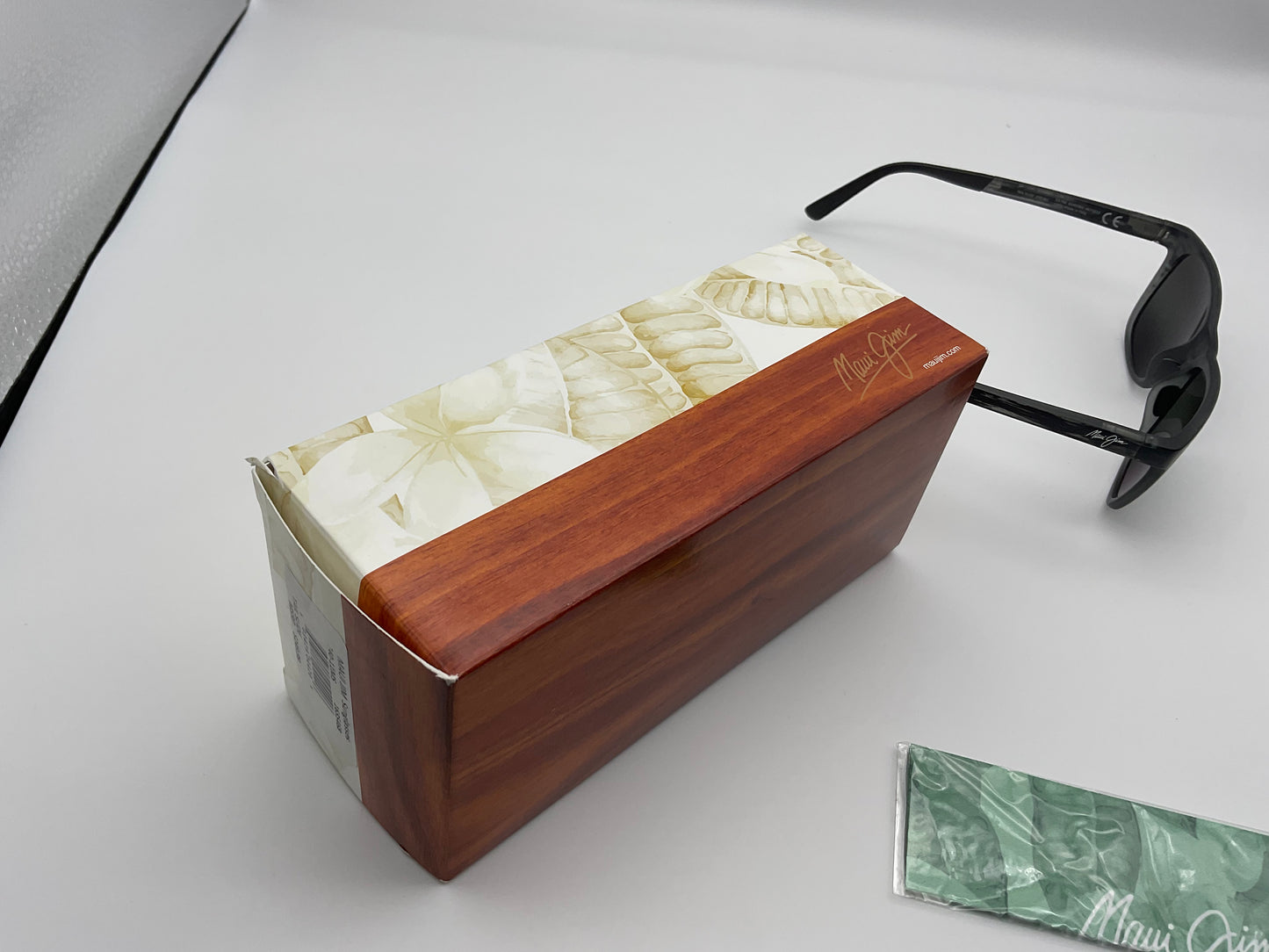 Maui Jim Tail Slide MJ 740-11MS Square Black Sunglasses Polarized Gray Lenses