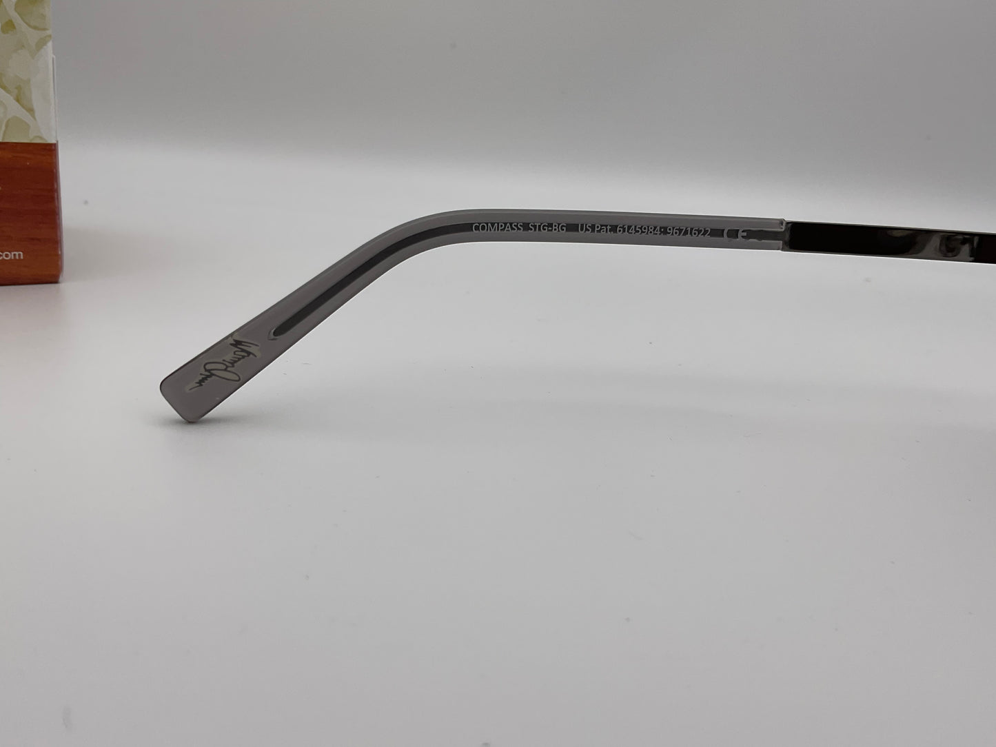 Maui Jim Compass Gunmetal Rose Polarized Glass Lenses 59mm