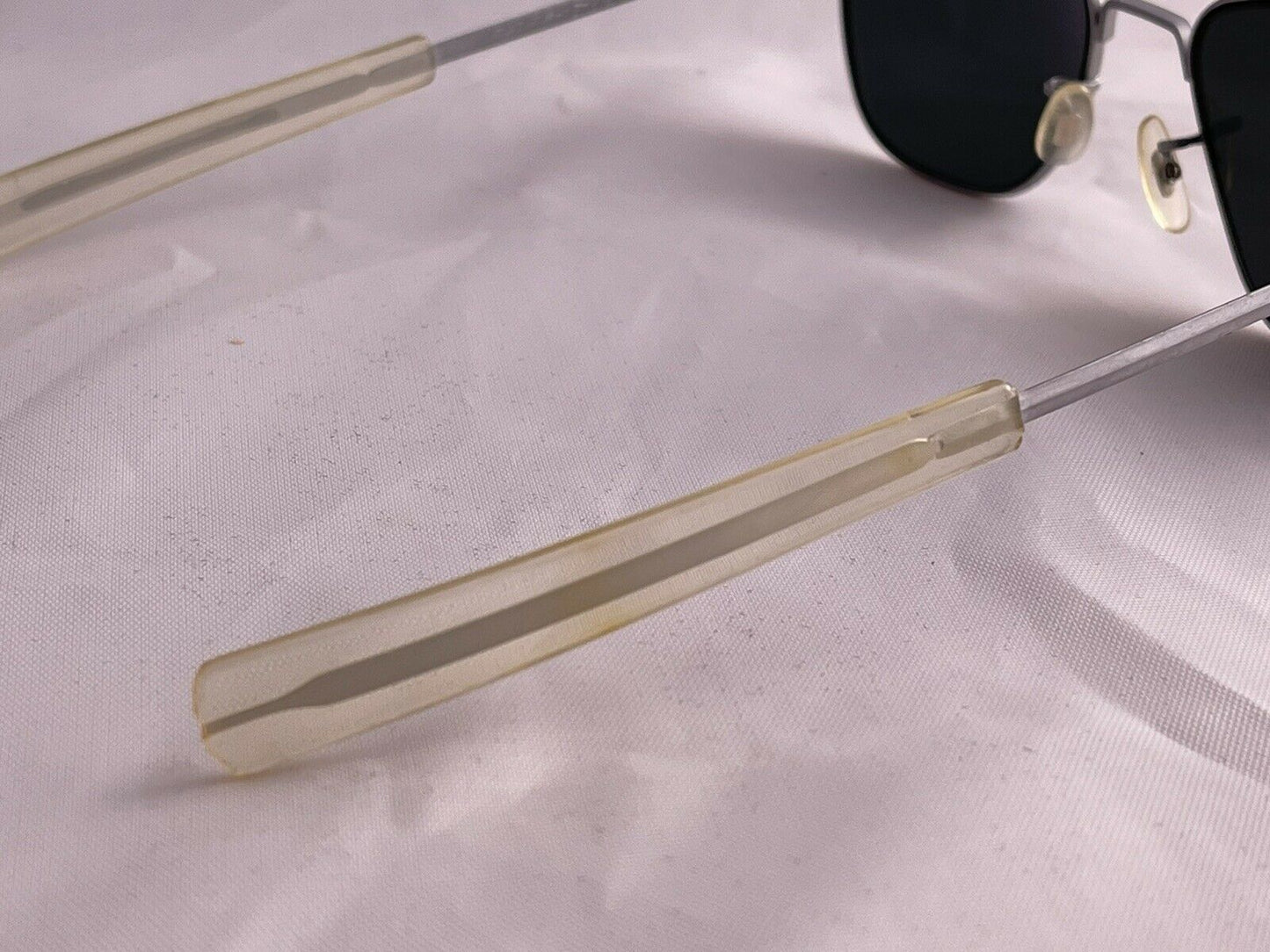 Vintage AMERICAN OPTICAL AVIATOR AO VINTAGE 1970s SUNGLASSES New Lenses