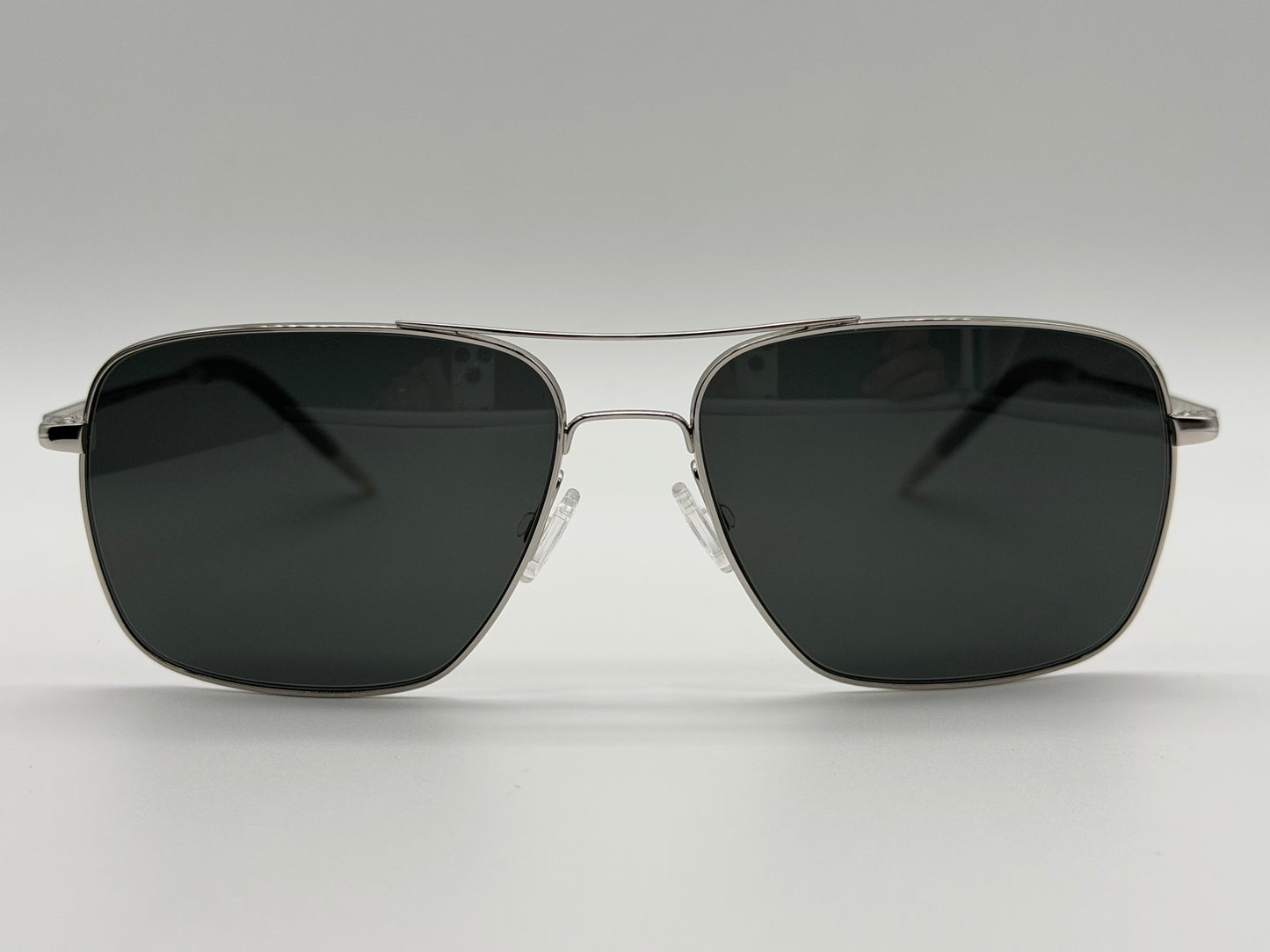 Oliver Peoples Clifton 58mm Silver / Dark Gray Polarized Crystal 5036 / P2 Italy Open Box