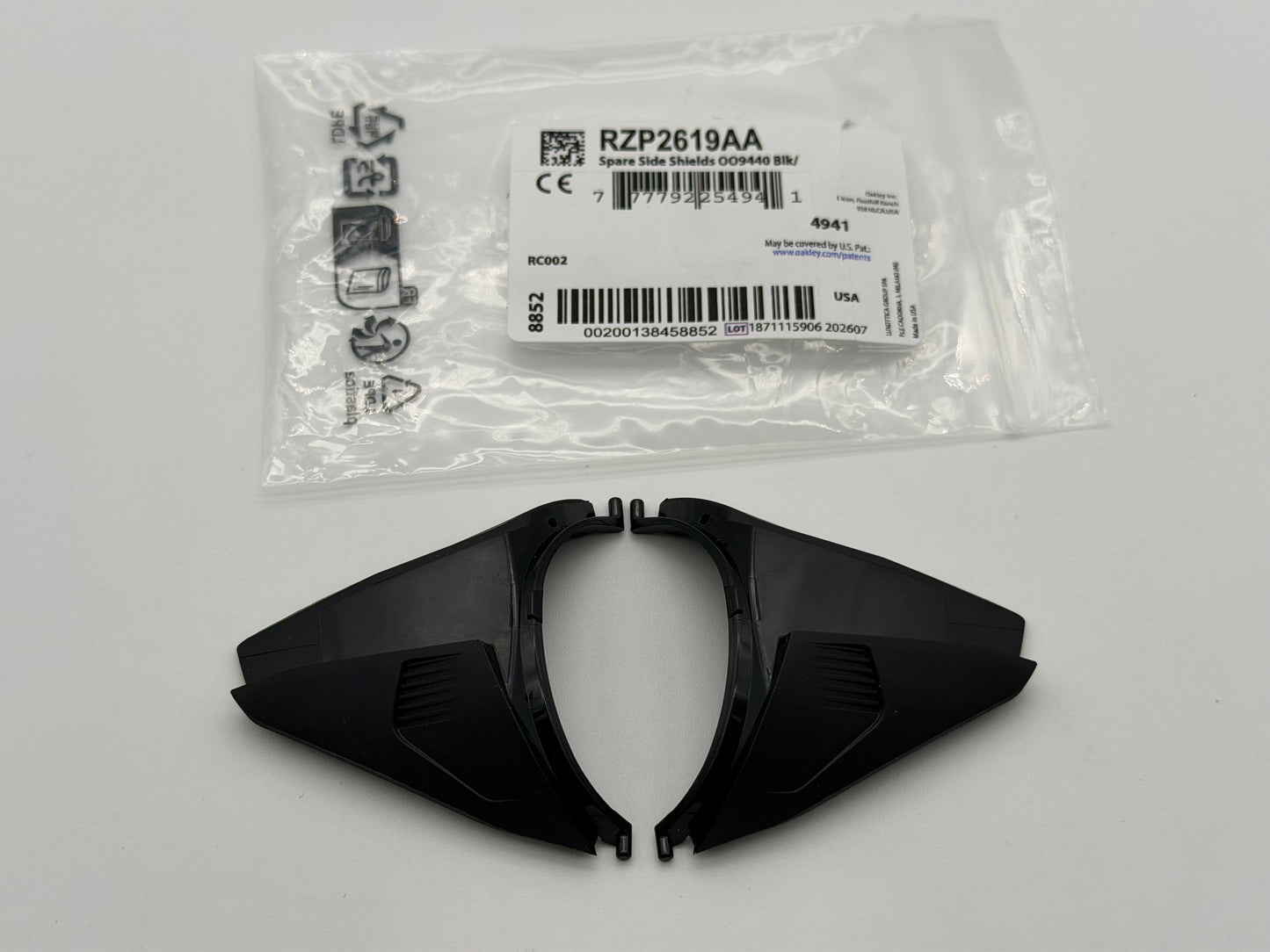 Oakley Clifden OO9440 Protective Black Replacement Side Shields