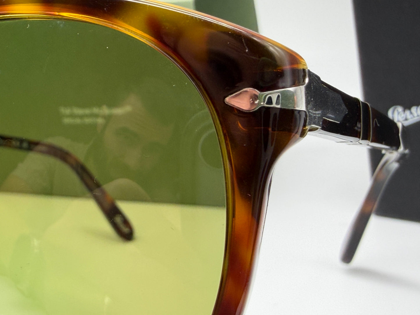Persol 714 SM 54mm 24/P1 Steve McQueen Folding Havana / polar green Lens Preowned