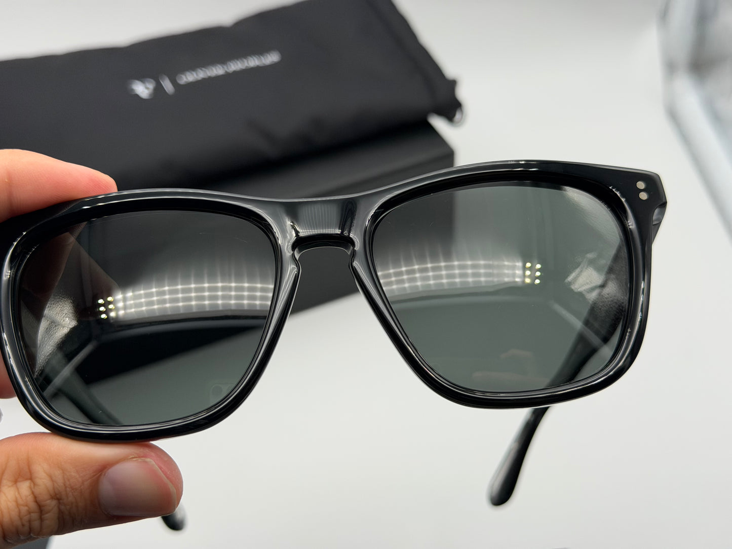 Oliver Peoples Lynes Sun 55mm Black / Midnight Express Polarized OV 5449 SU 1005P2 Italy Open Box