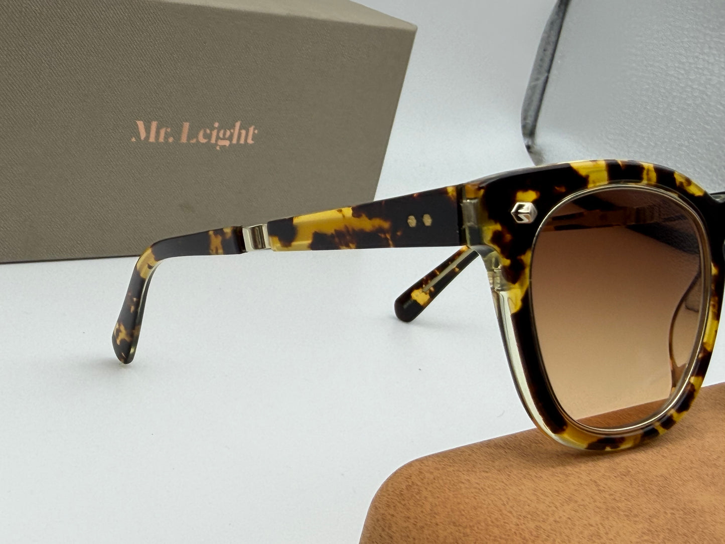 Mr. Leigh Hanalei 45mm Bohemian Tortoise / 12K White Gold Titanium Brown Gradient Japan NEW