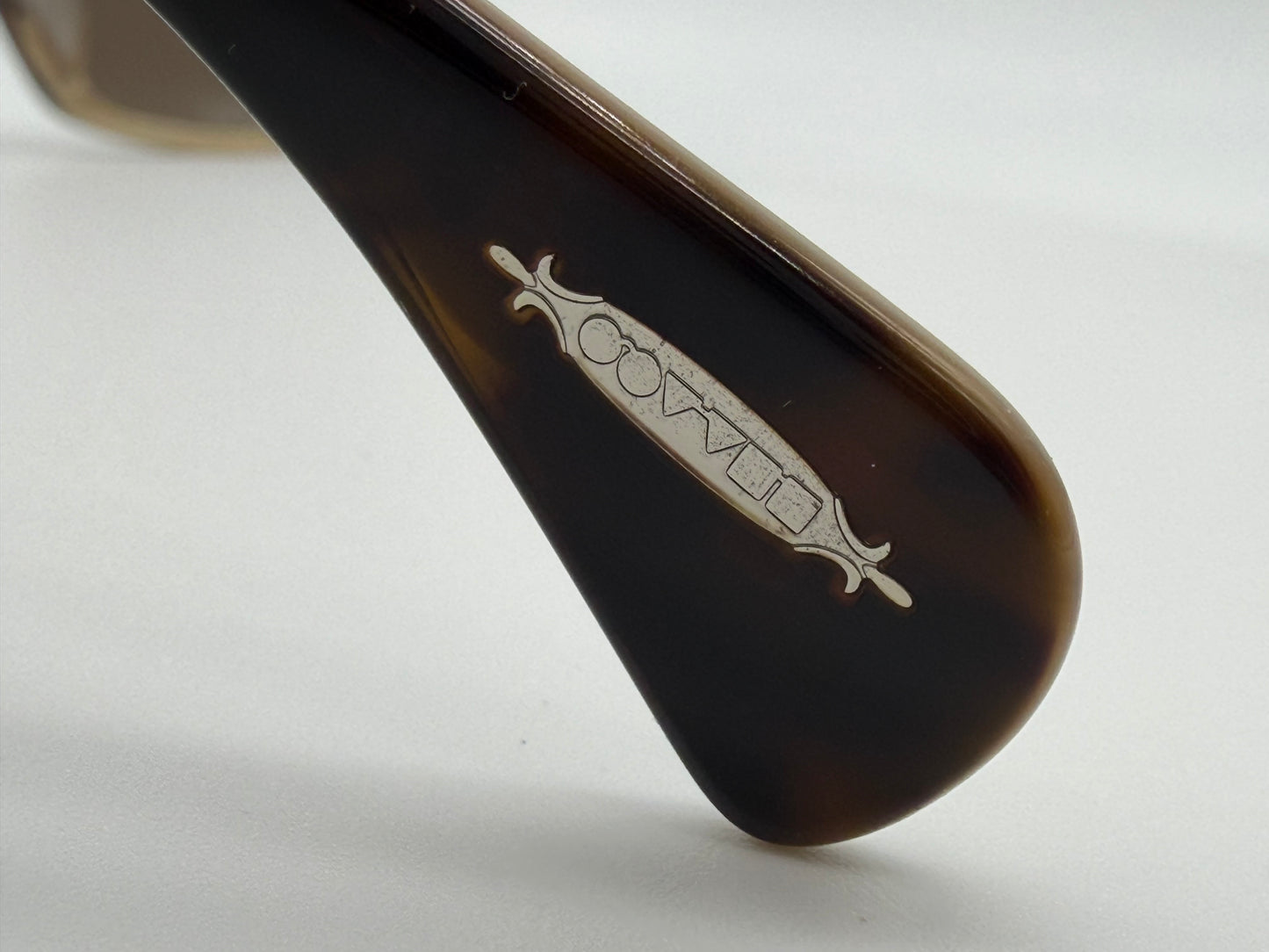 Oliver Peoples  RYCE SUN OV 5332 SU 54mm 362 / Horn - Brown Lens Italy Open Box