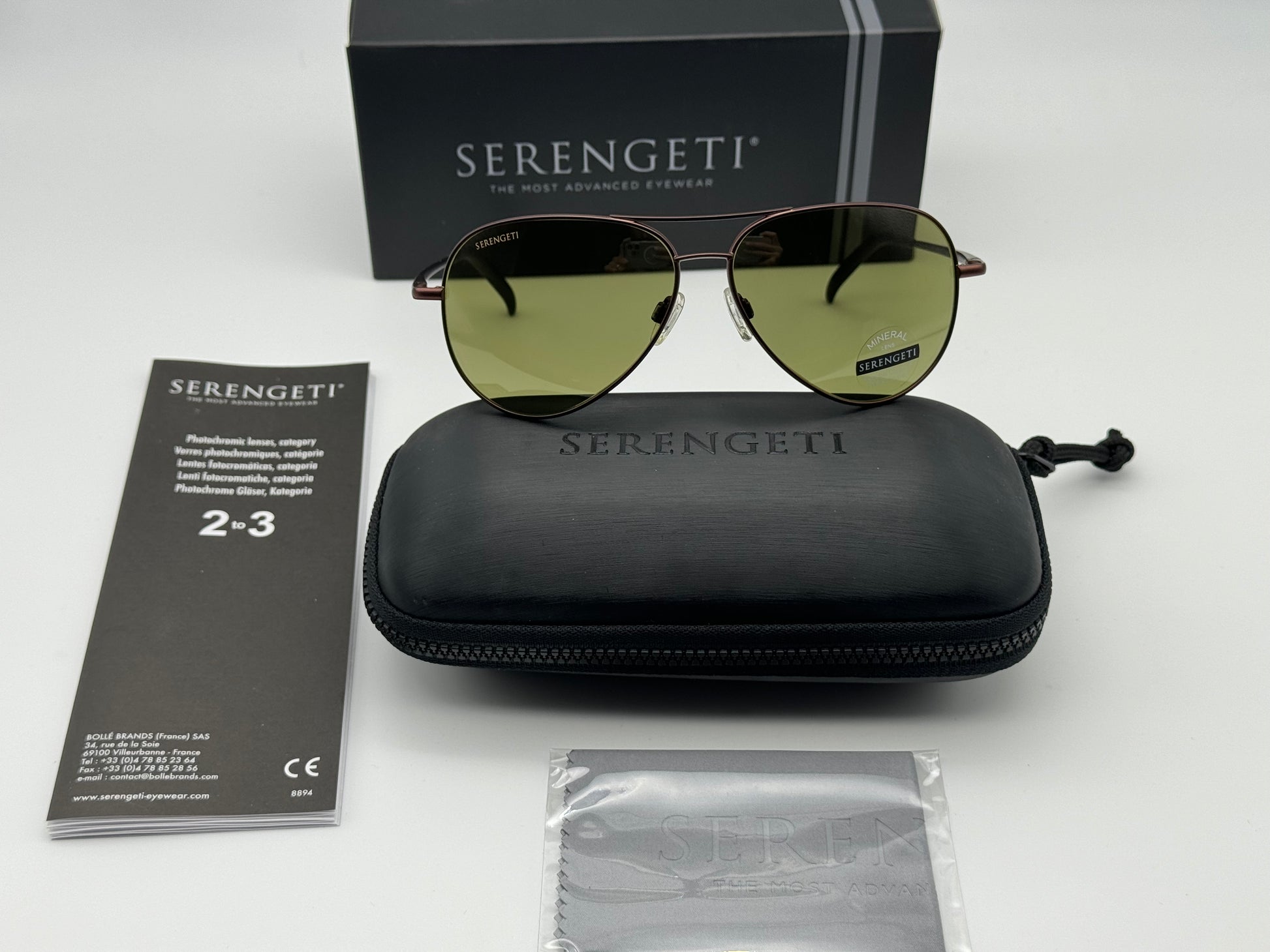 Serengeti Carrara 59mm SS 014001 Matte Henna 555nm Photochromic Glass Lens Italy NEW