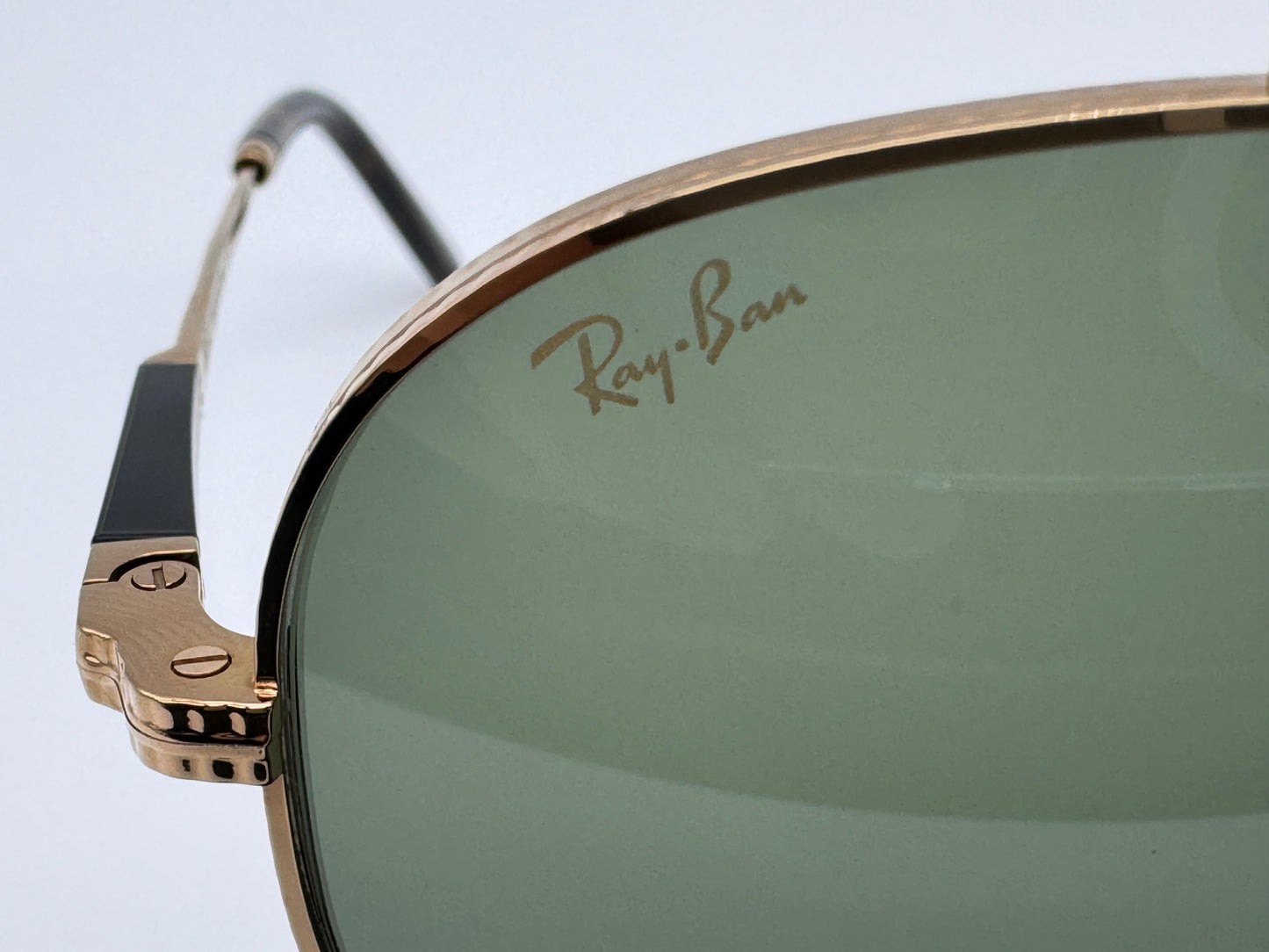 Ray Ban AVIATOR II 58mm TITANIUM RB 8225 Gold / Green 313852 Made in Japan Missing Box