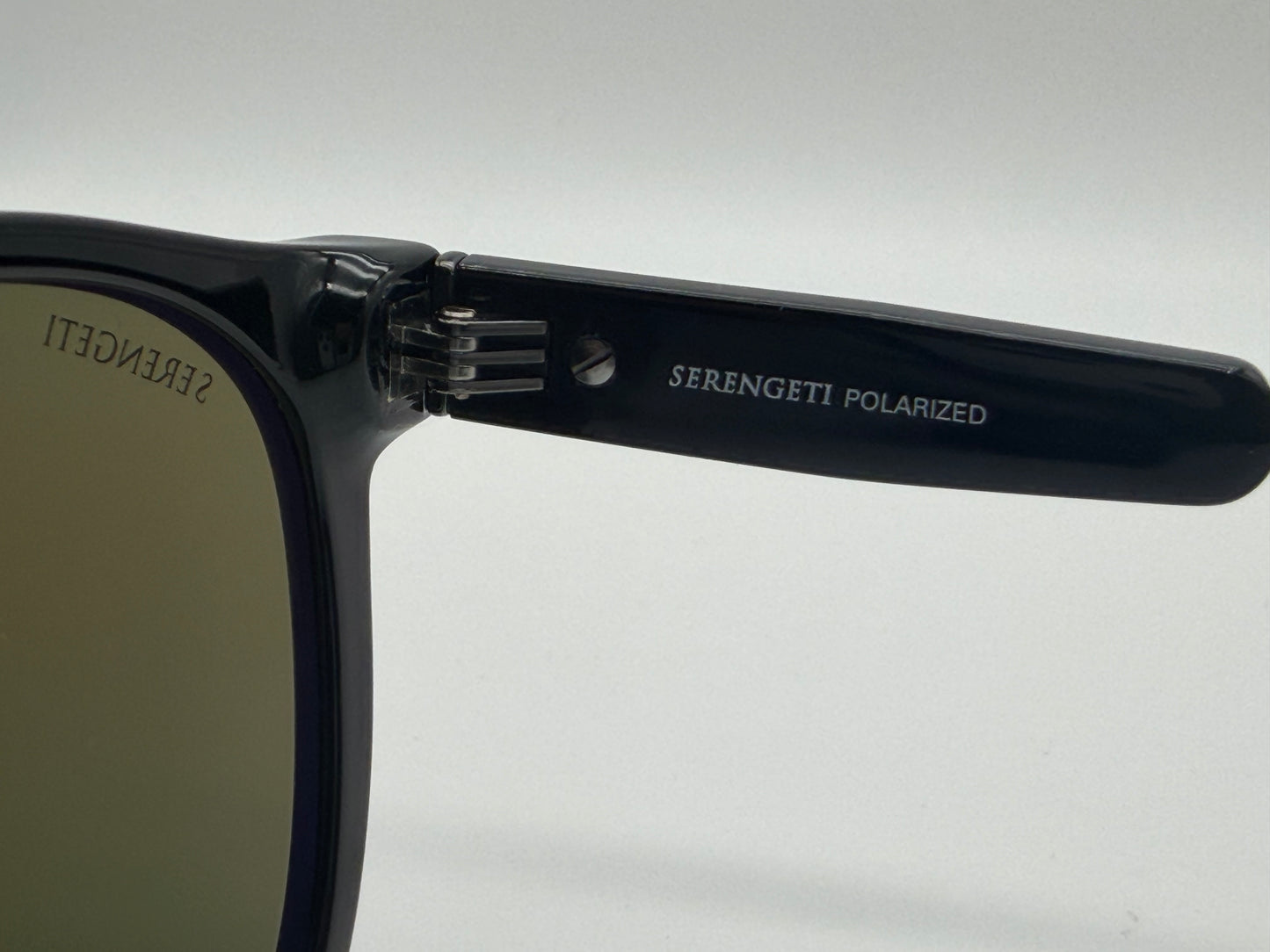 Serengeti Amboy 53mm  SS530001 Shiny Black/Mineral Photochromic Polarized 555nm Italy Open Box