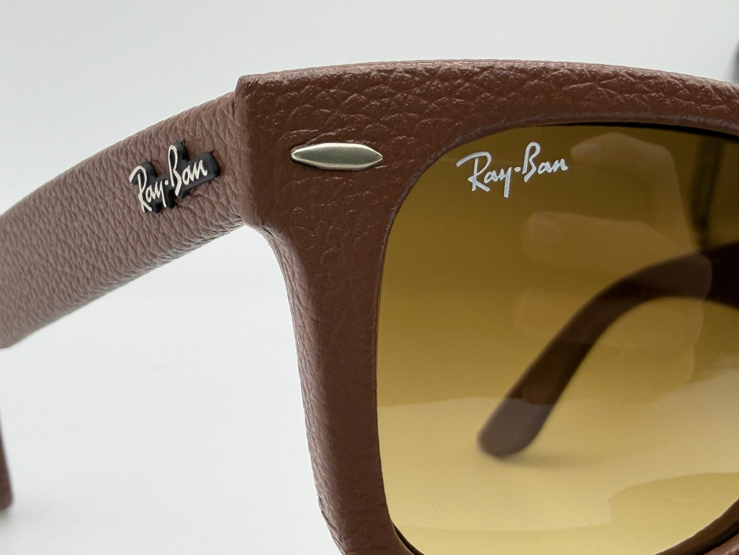 Ray-Ban Wayfarer Leather 50mm Matte Bronze-Copper / Brown Gradient RB 2140 - QM 1169 / 85 Italy Missing Box