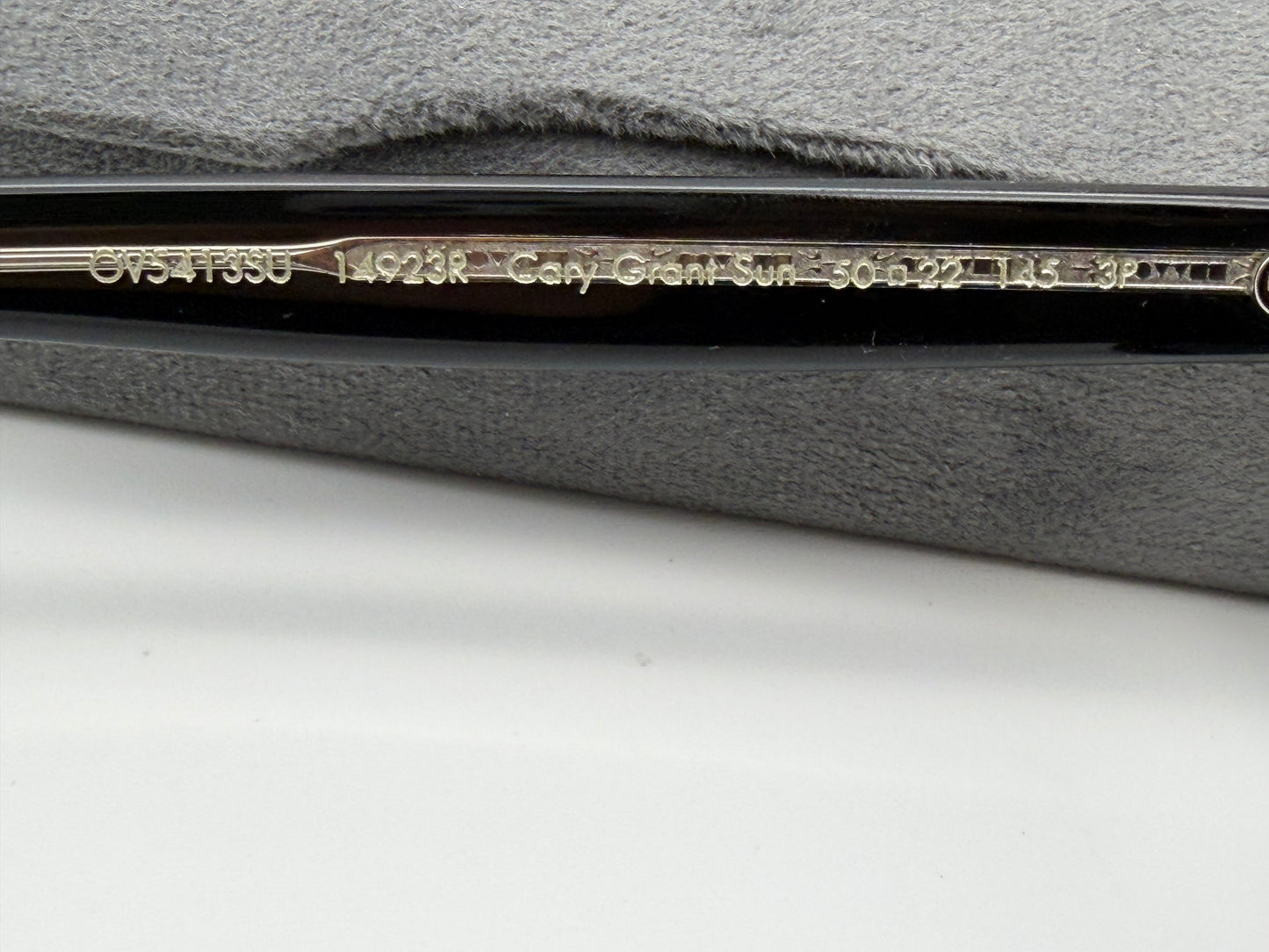 Oliver Peoples Cary Grant Sun 50mm OV 5413 Black / Blue Polarized 14923R Italy Preowned