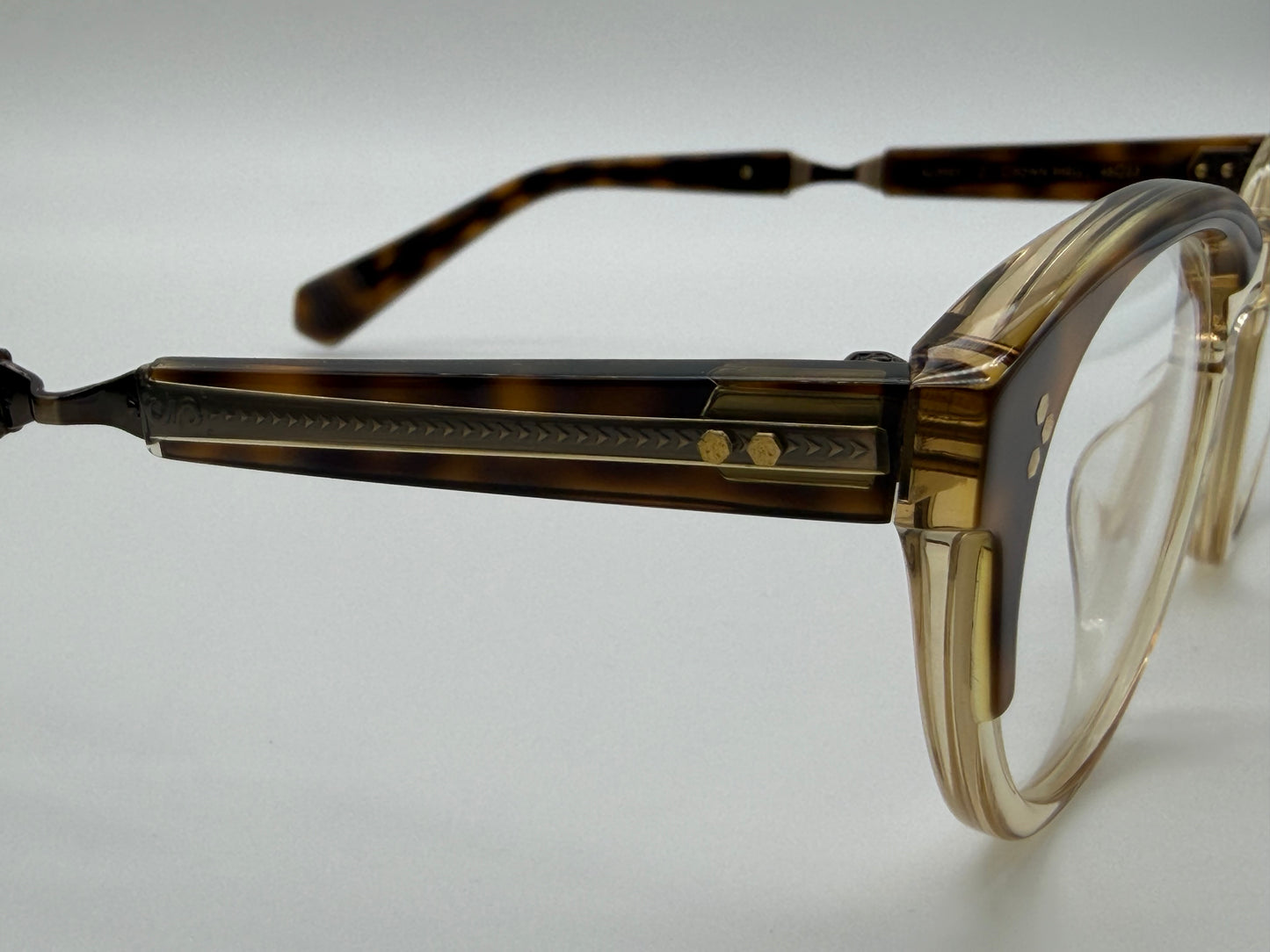 Mr. leight Audrey C 46mm CROWN SHELL - ANTIQUE GOLD Demo Lens Japan Open Box