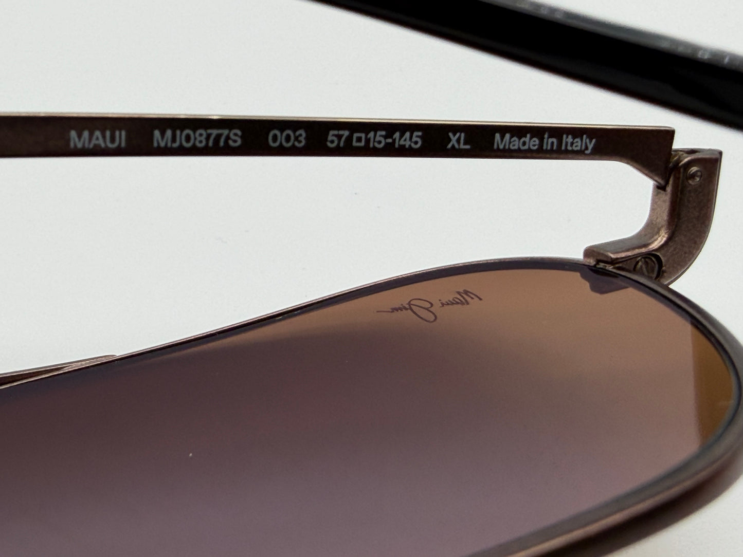 Maui Jim Mano 57mm Dark Brown / Gold Stripe HCL Bronze Polarized Sunglasses H877-01 Italy