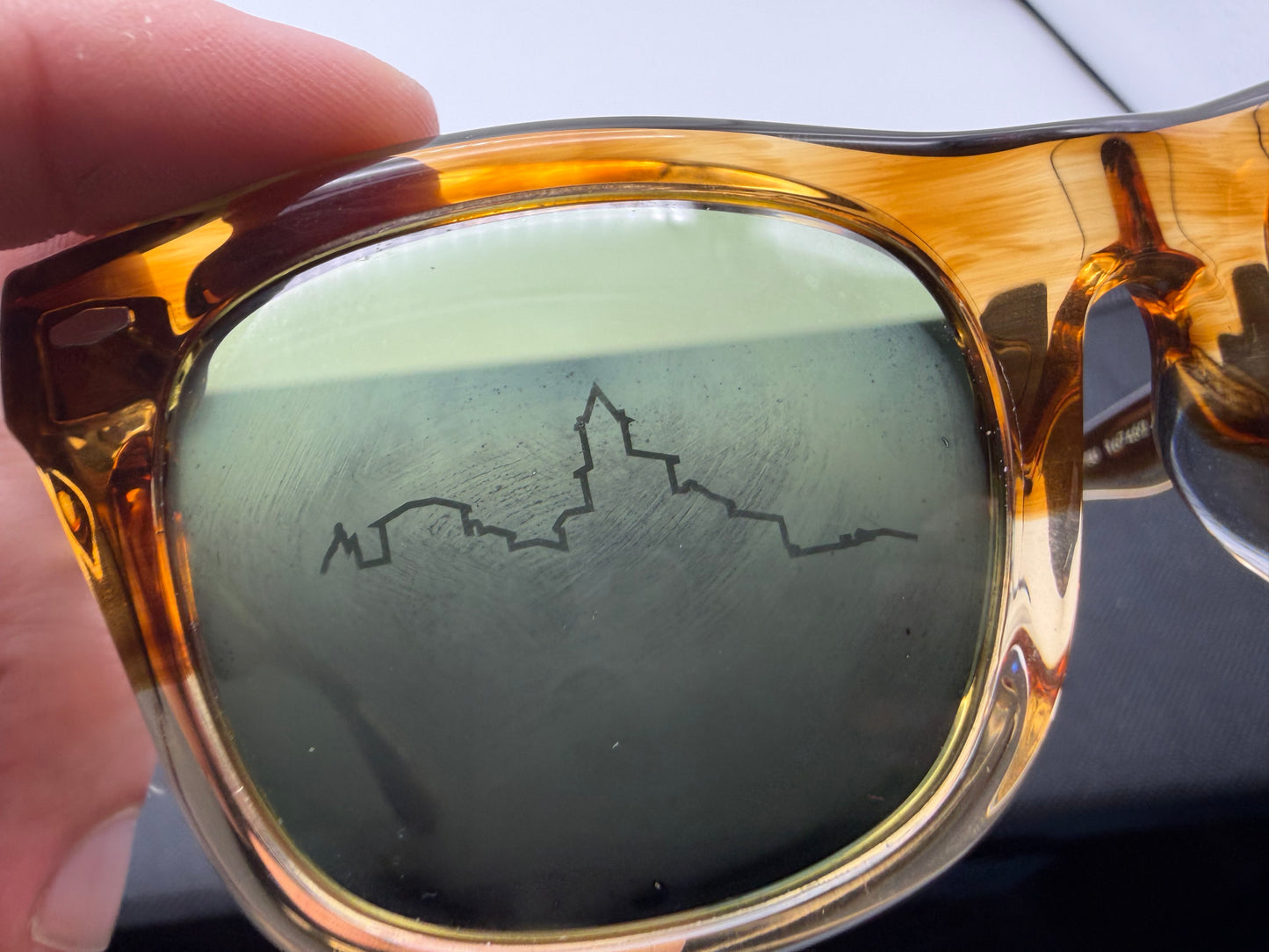 Oliver Peoples Mr. Brunello 50mm Honey VSB / Green CO V5497SU 167452 Italy Preowned