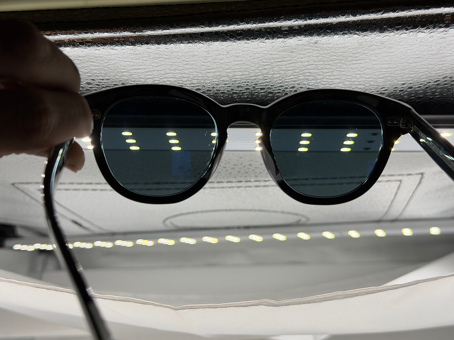 Oliver Peoples Cary Grant Sun 50mm OV 5413 Black / Blue Polarized 14923R Italy Preowned