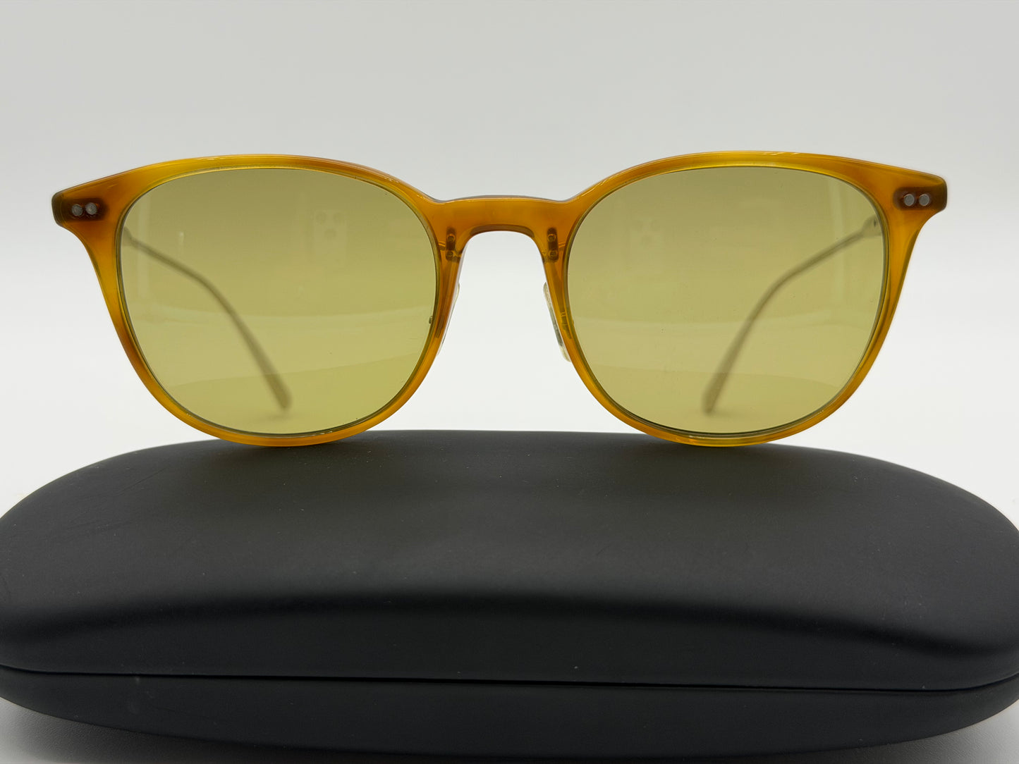 Oliver Peoples Gerardo 51mm OV 5482S 14084C Vintage LBR/Brushed Silver Green Photochromic Vintage Italy Preowned