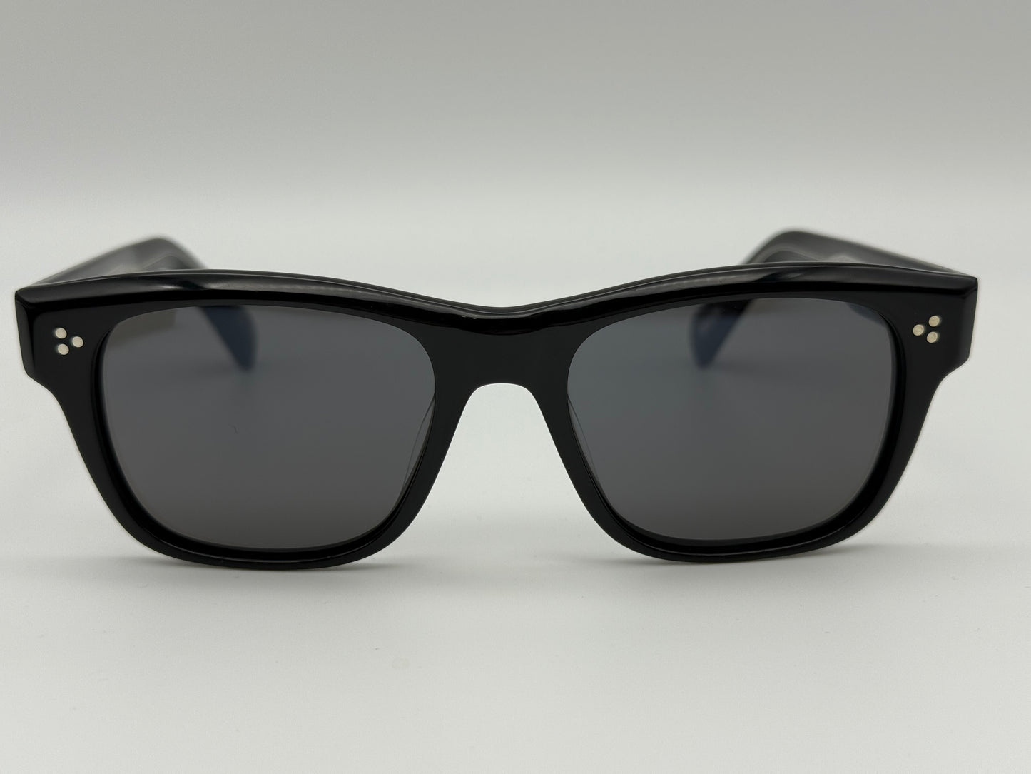 Oliver Peoples Birell Sun 52mm Black / Carbon Gray OV 5524 SU 1492R5 Preowned