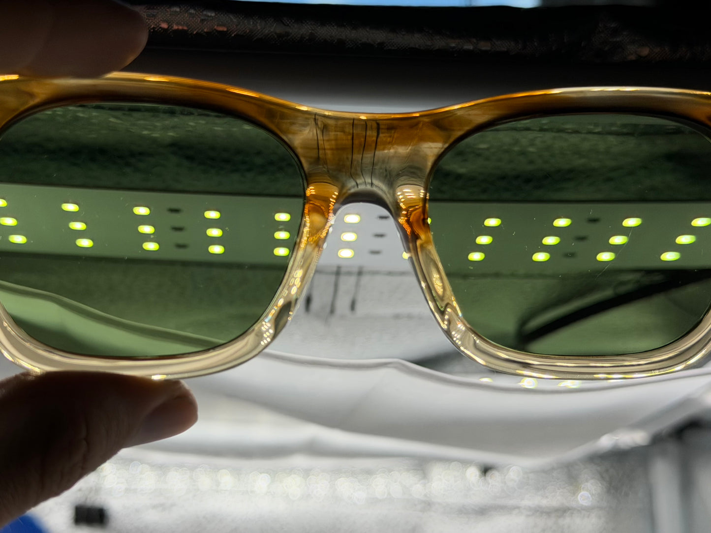 Oliver Peoples Keenan 54mm OV 5418 SU Honey VSB GREEN C Preowned