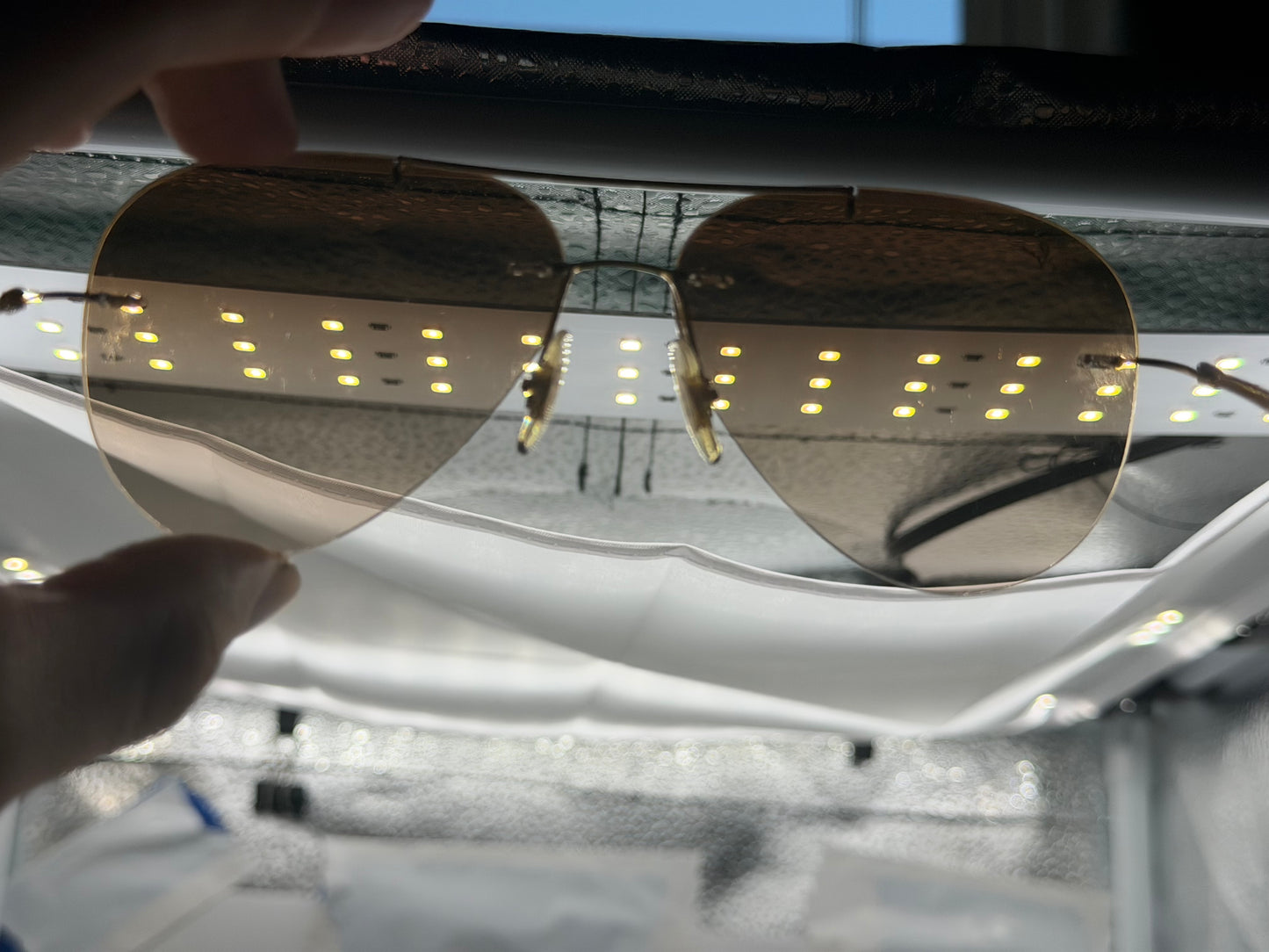Ray-Ban Aviator LightRay 56mm Titanium RB 8055 157 / 13 Gradient Brown / Gold Itlay Preowned