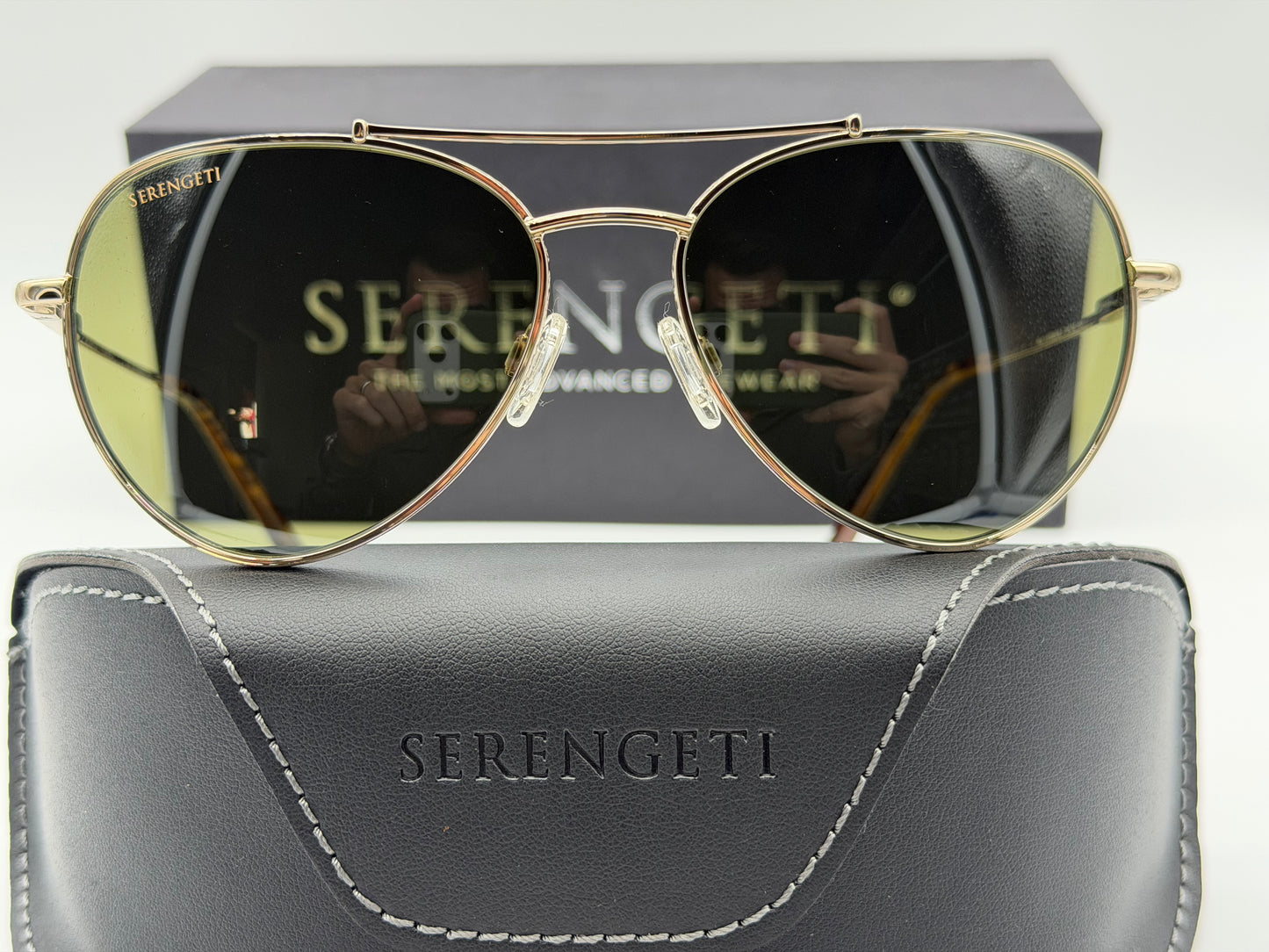 Serengeti Pete 58mm SS 599005 Polarized 555nm Photochromic Lens  Shiny Light Gold / Shiny Havana Tips Italy NEW