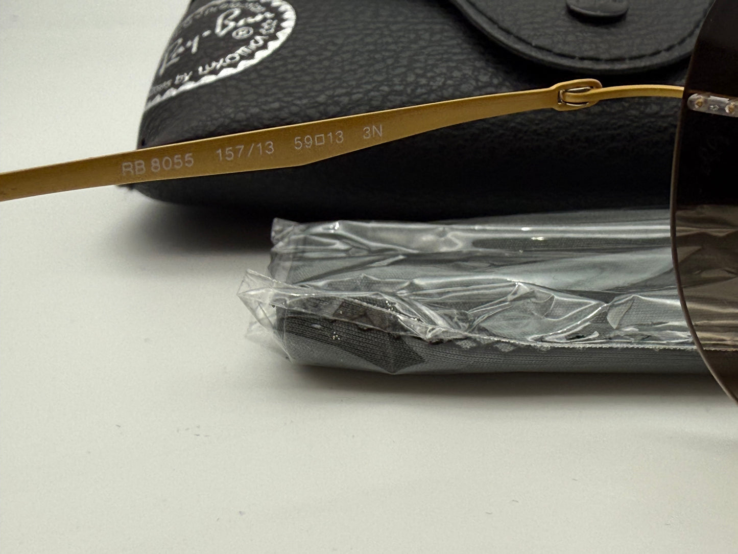 Ray-Ban Aviator LightRay 59mm Titanium RB 8055 157 / 13 Gradient Brown / Gold Missing Box