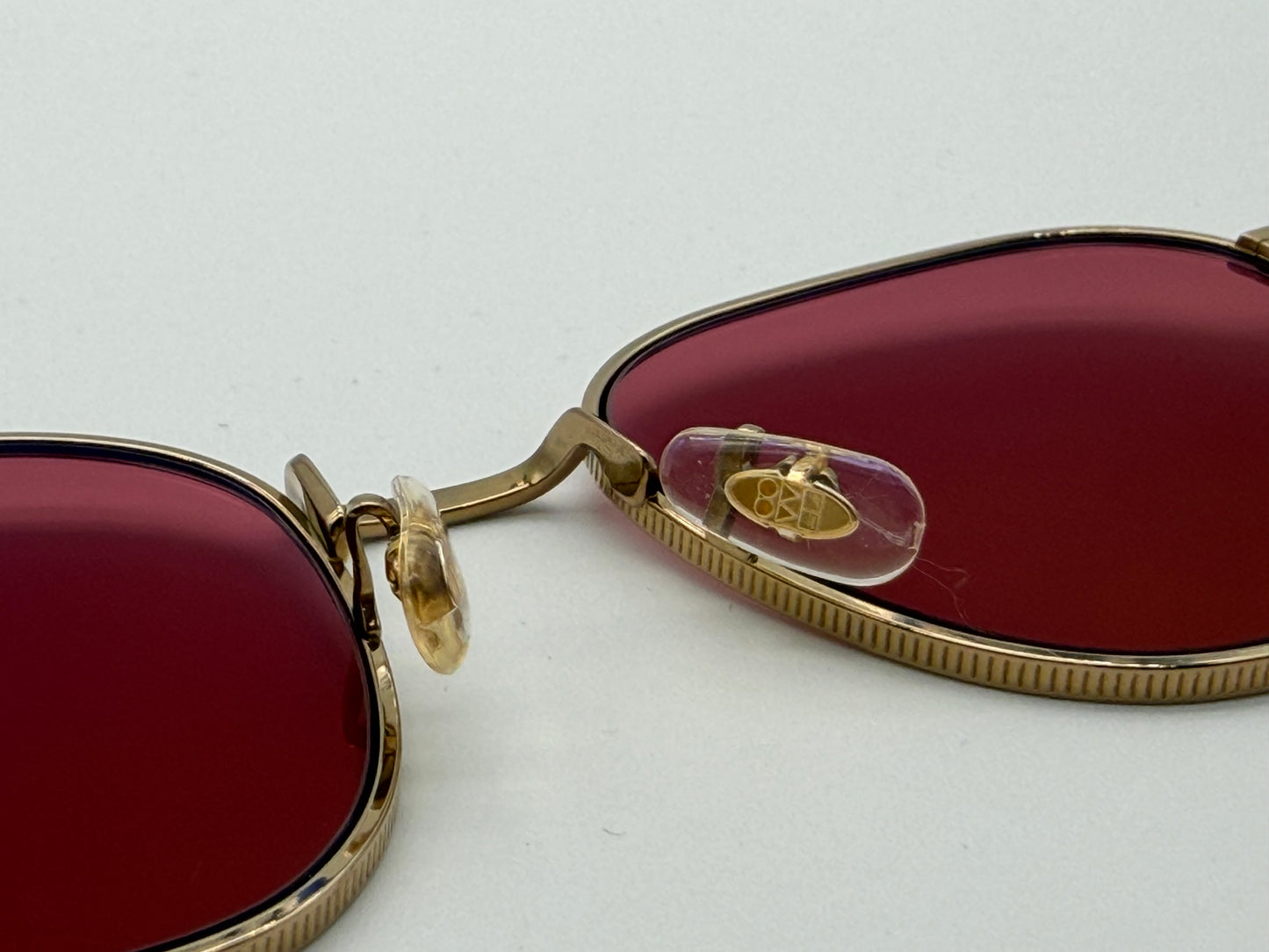 Oliver Peoples Rynn 49mm Gold Titanium / Magenta Photochromic Crystal Japan OV 1329 ST Preowned