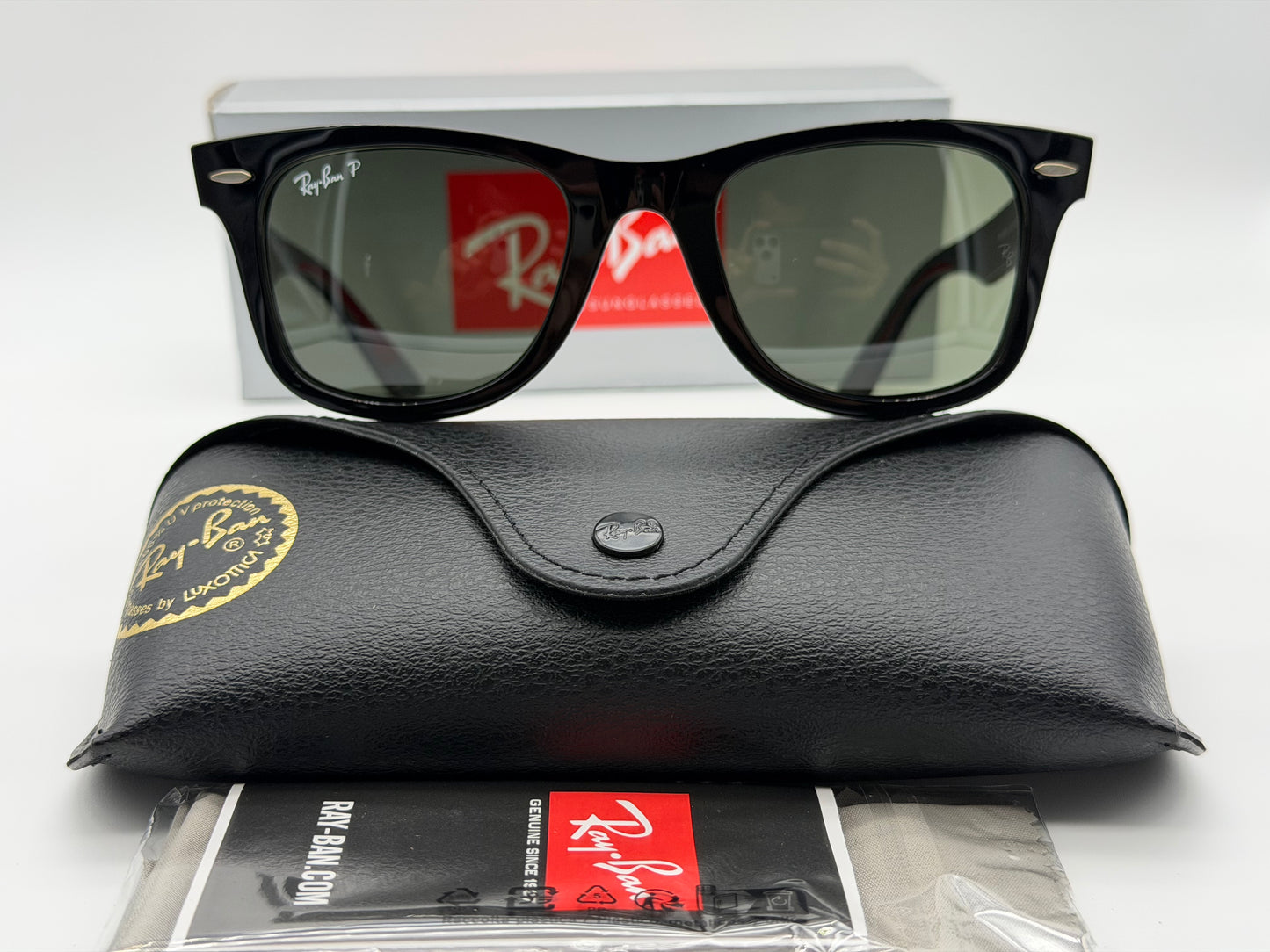 Ray-Ban Wayfarer Ease 50mm RB 4340 601 / 58 Black / G 15 Polarized Glass Lens Italy NEW