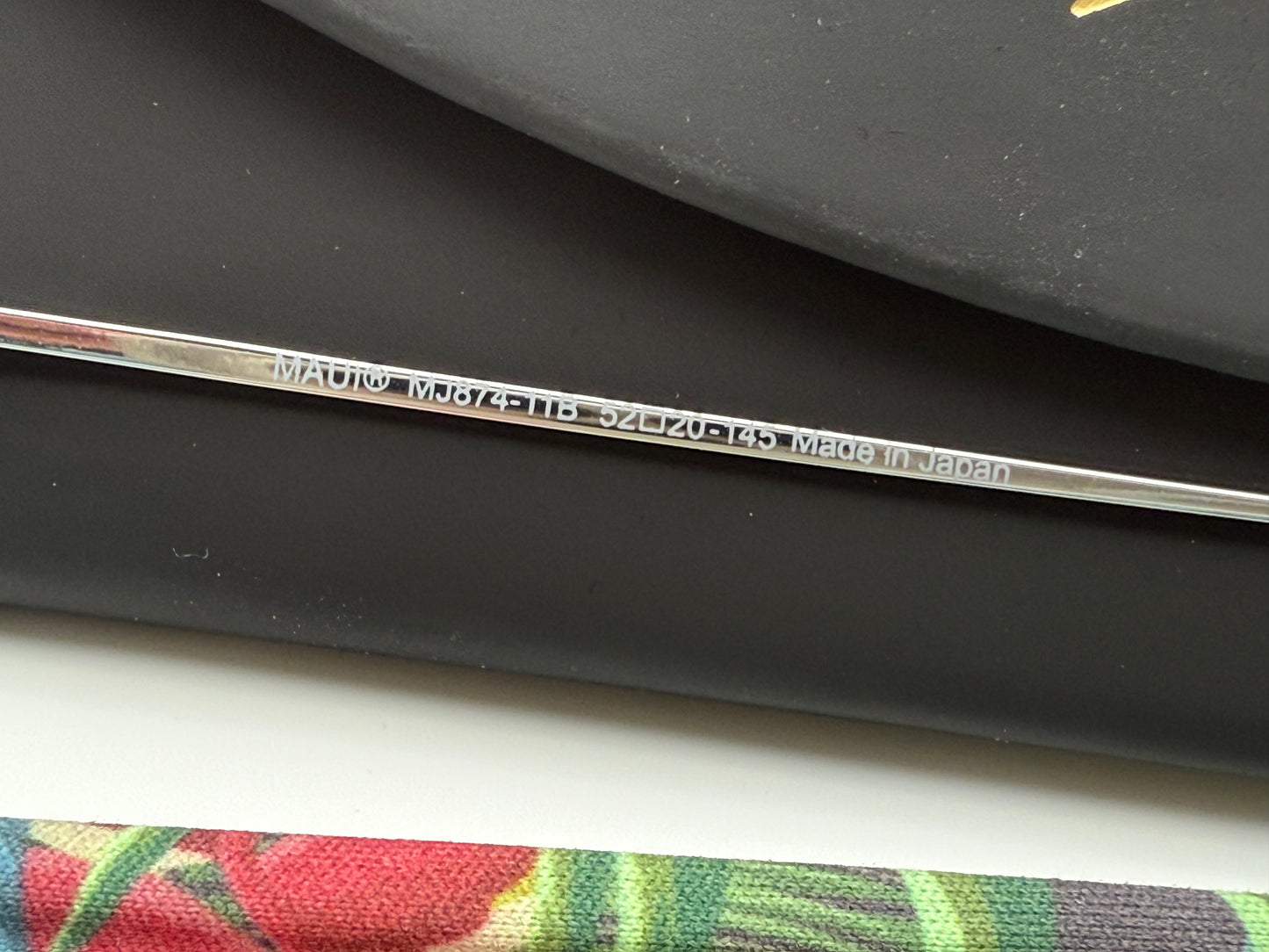 Maui-Jim Moon Doggy 52mm Titanium Maui Brilliant Silver : Neutral Gray Bi Gradient Polarized Japan NEW