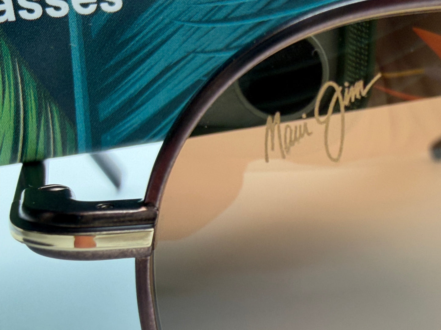 Maui Jim Mano 57mm Dark Brown / Gold Stripe HCL Bronze Polarized Sunglasses H877-01 Italy