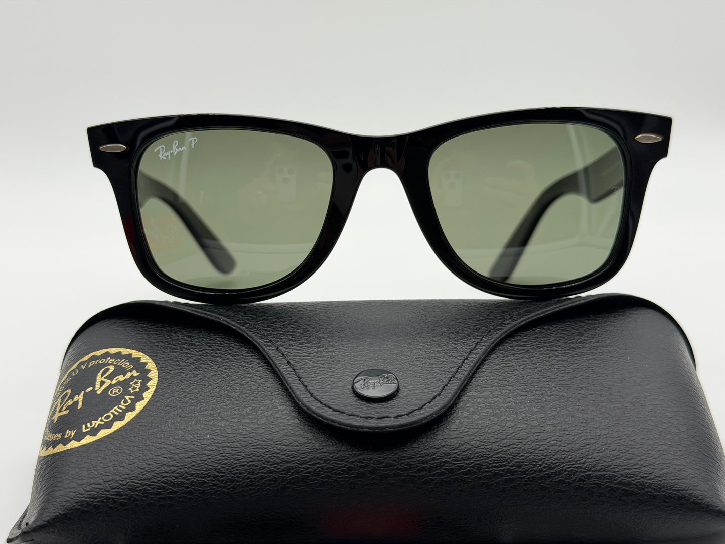 Ray-Ban Wayfarer Ease 50mm RB 4340 601 / 58 Black / G 15 Polarized Glass Lens Italy NEW