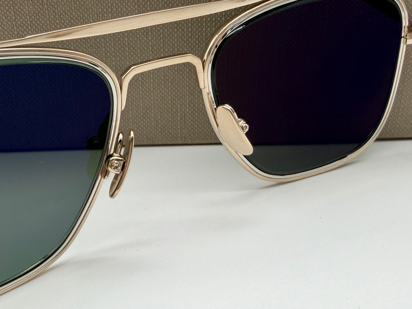 Mr. Leight Navigator S 51mm Brushed 12K White Gold-Platinum-Spotted Honey G15 Glass Polarized Japan