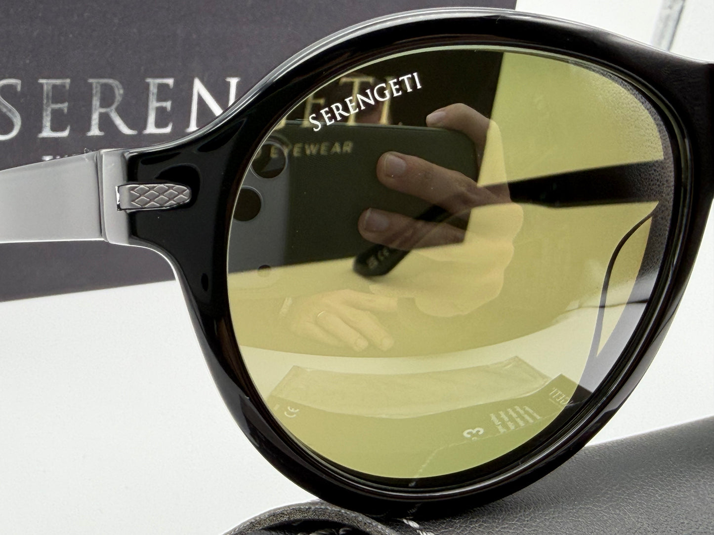 Serengeti Danby 64mm Shiny Black / Mineral Polarized 555nm SS527001 NEW