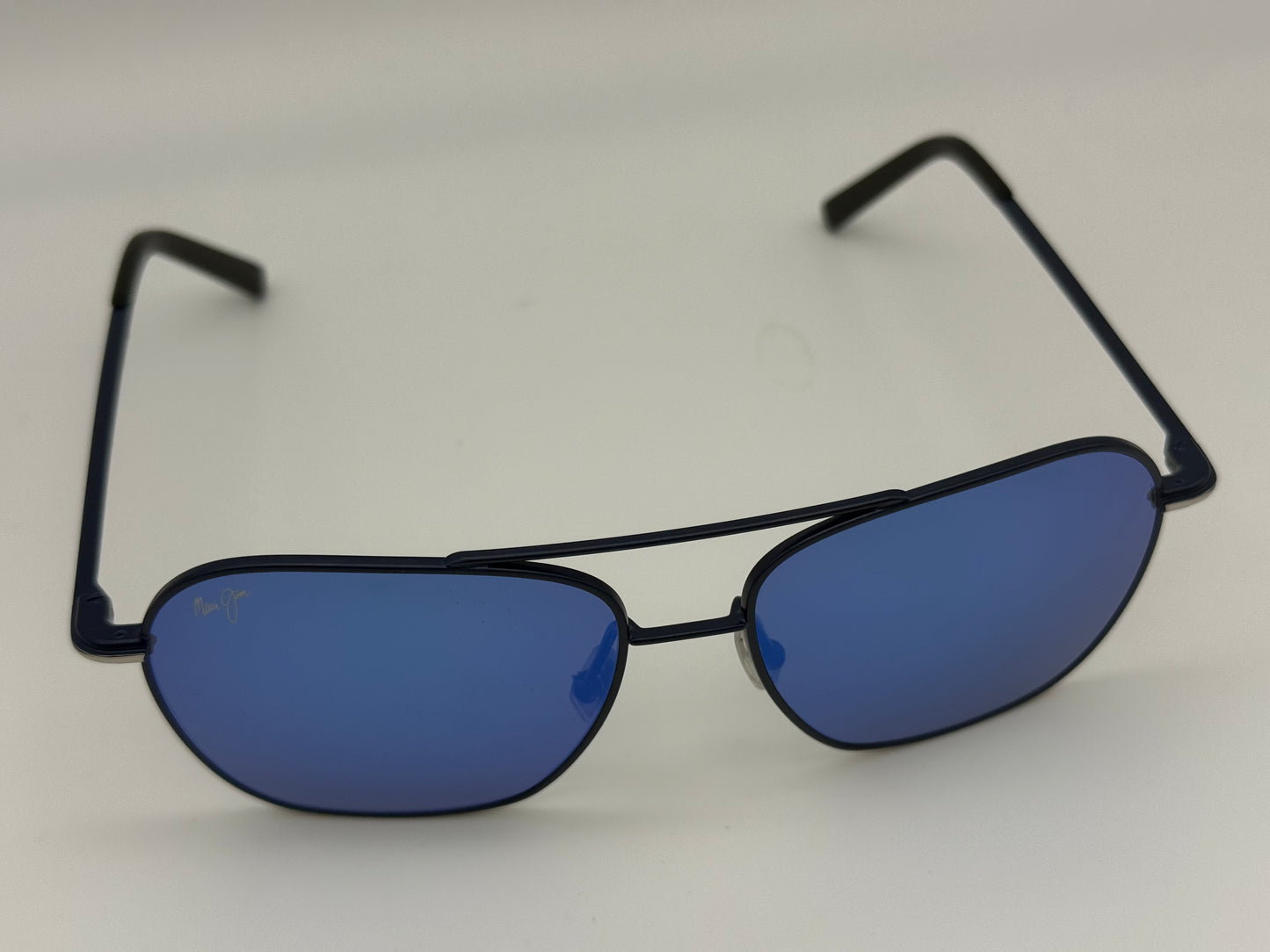 Maui Jim Mano 57mm Dark Navy w/ Silver Stripe / Blue Hawaii Polarized Glass Lens Italy NEW