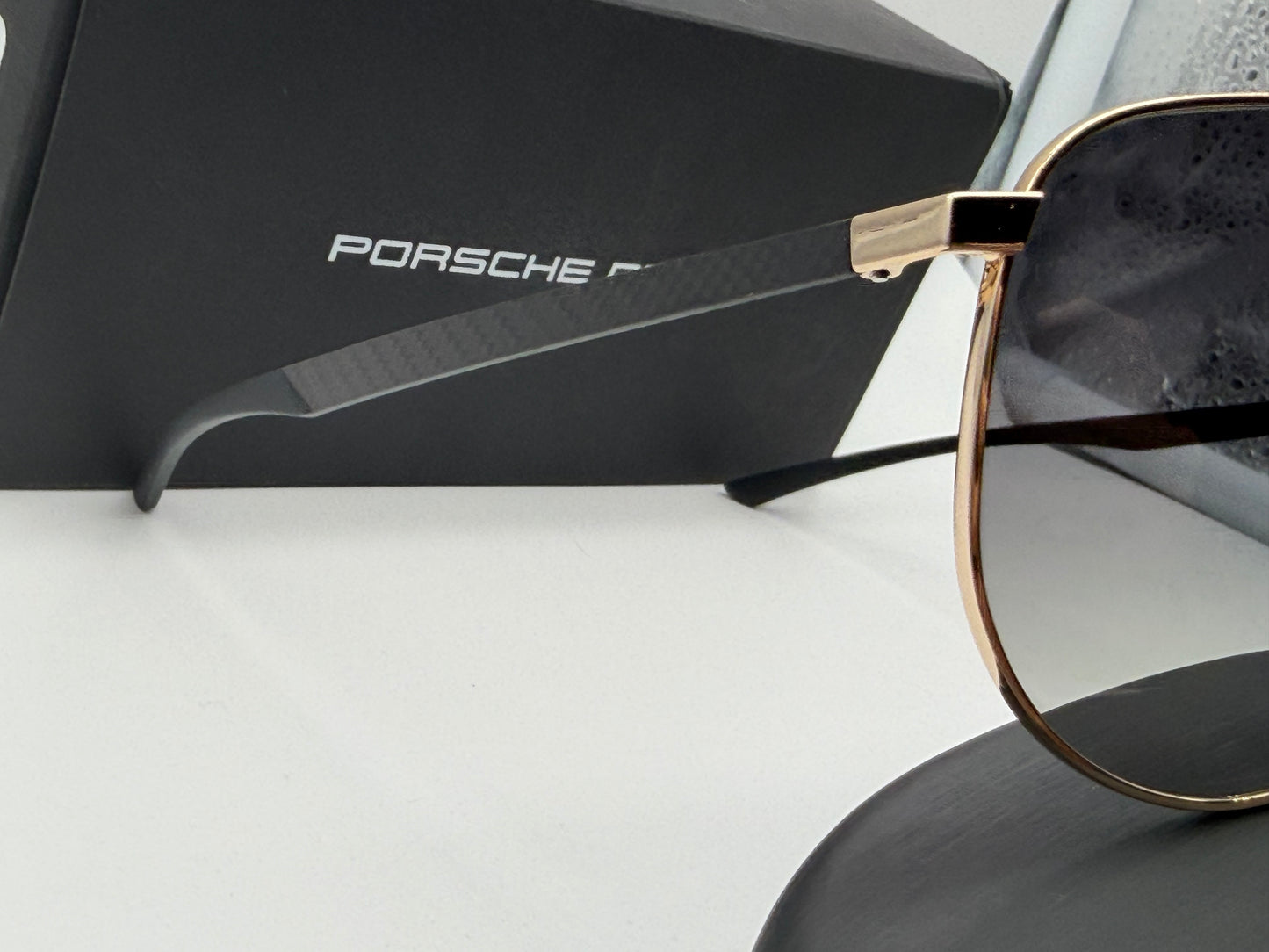 Porsche Design P8 962 Black Carbon Fiber / Smoke Gradient Lens Italy NEW