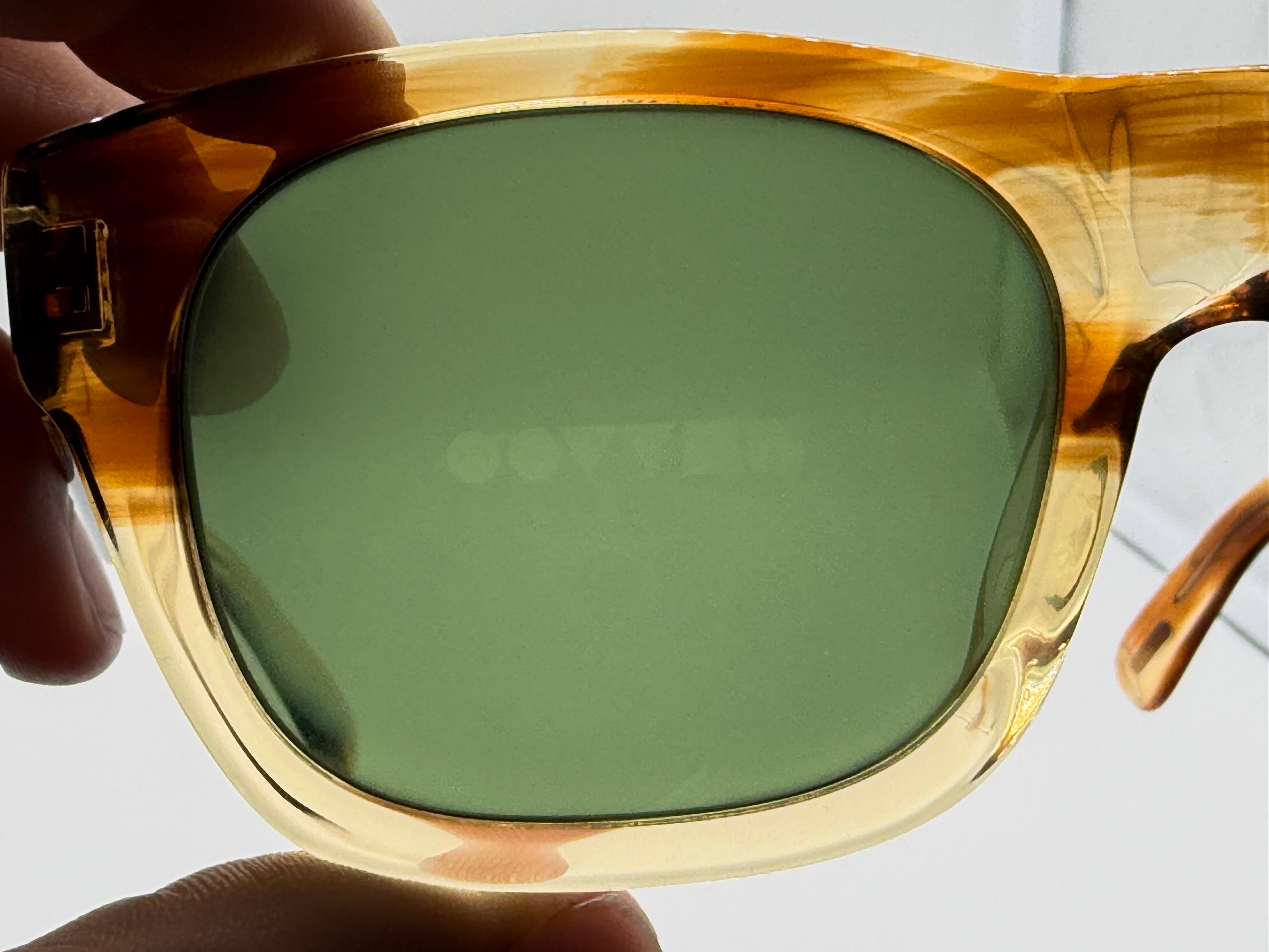 Oliver Peoples Keenan 54mm OV 5418 SU Honey VSB GREEN C Preowned
