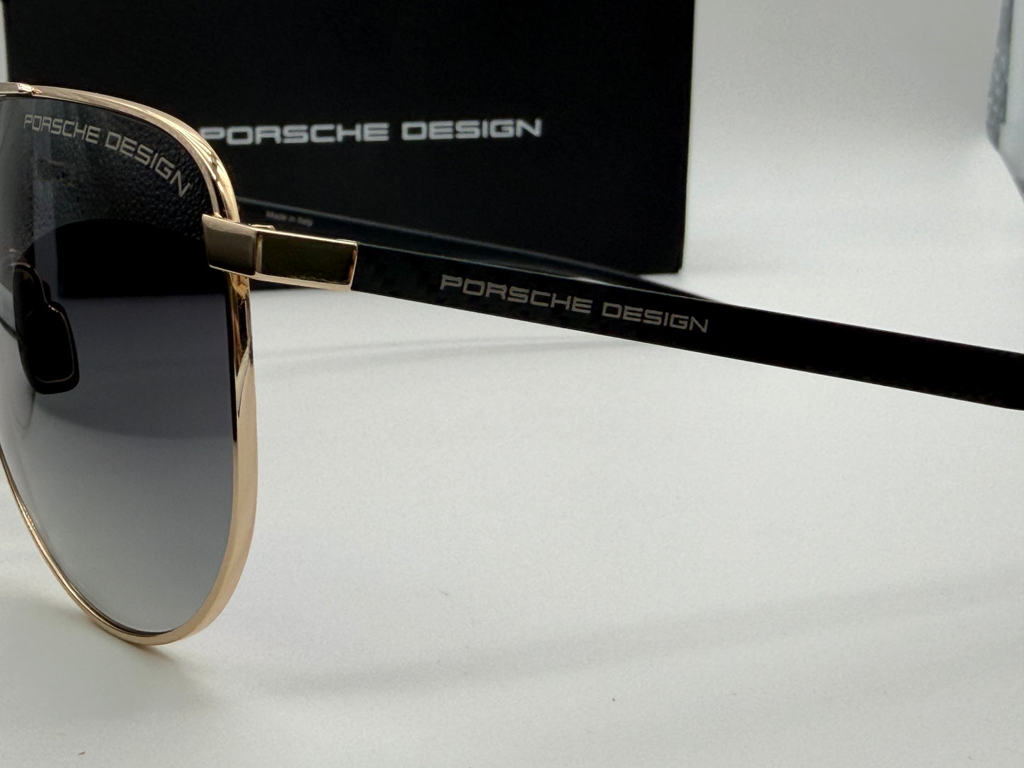 Porsche Design P8 962 Black Carbon Fiber / Smoke Gradient Lens Italy NEW