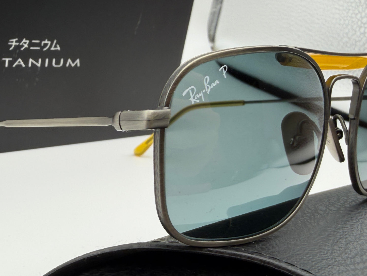 Ray-Ban Titanium RB 8062 Matte Gray / Light Blue Classic Chromance Polarized 92083R Japan NEW