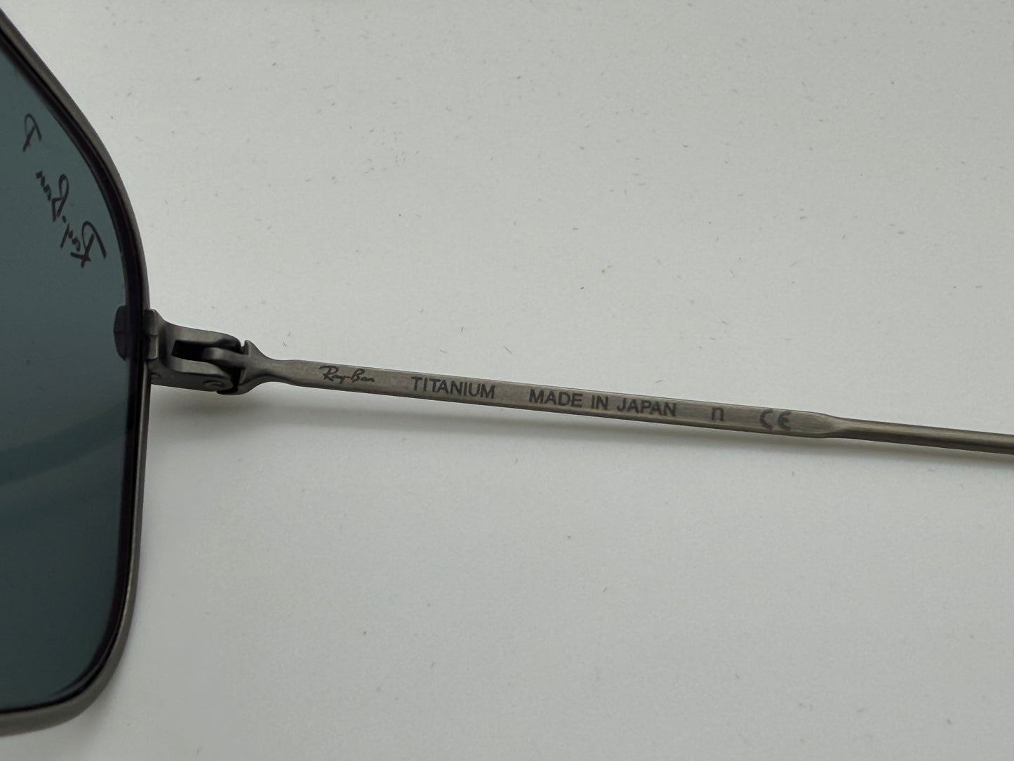 Ray-Ban Titanium RB 8062 Matte Gray / Light Blue Classic Chromance Polarized 92083R Japan NEW