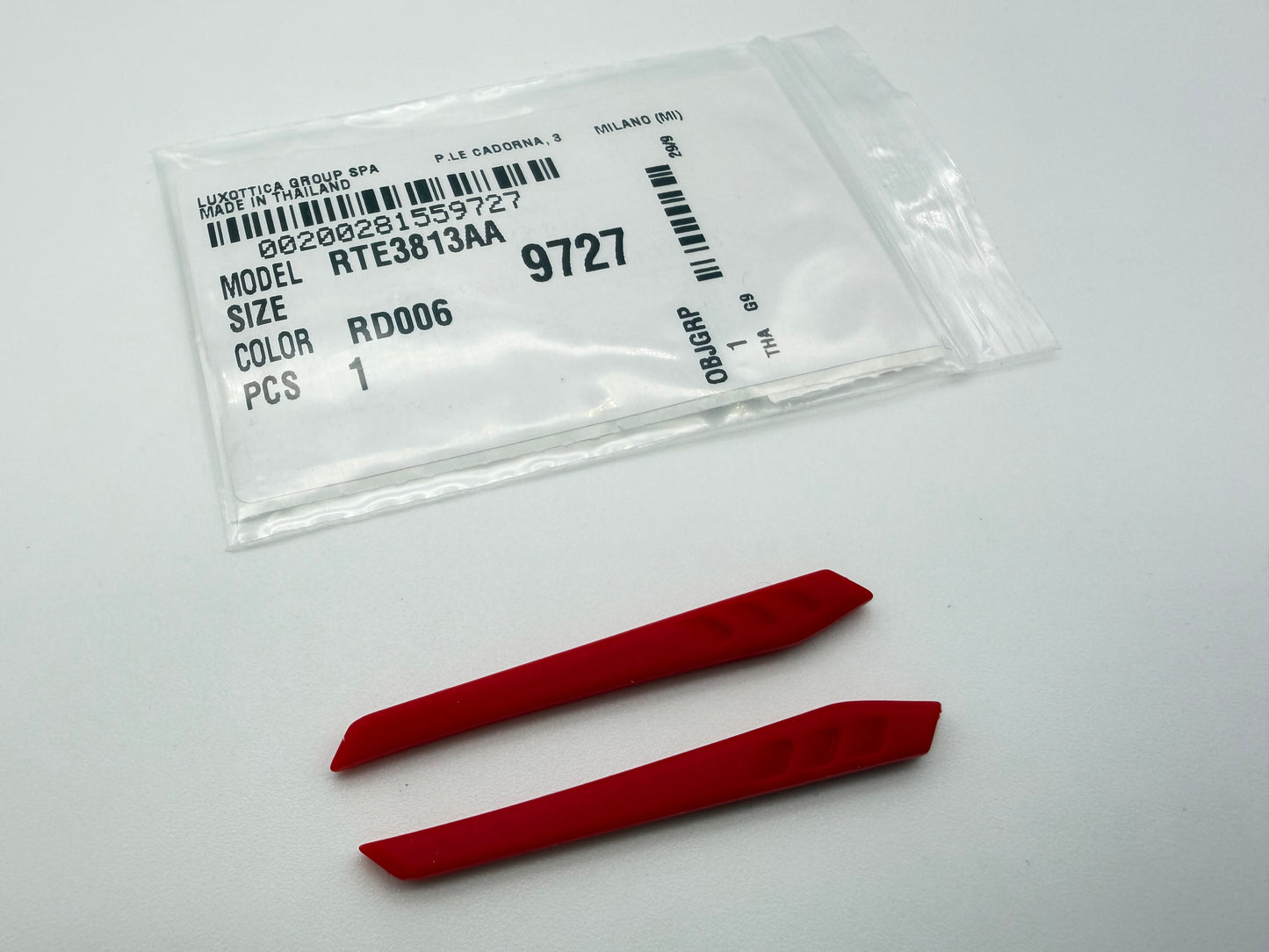 Oakley Crosslink XS OY8002 ( YOUTH FIT) Red Replacement Ear Socks Genuine