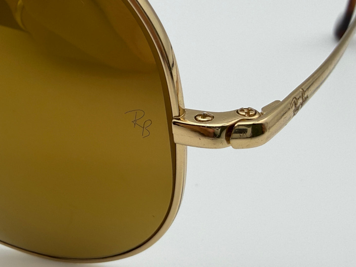 Ray-Ban Aviator Ultra Titanium Limited Edition RB 8029 K 18K Gold / Gold Mirror P 3 Plus lens 040K / N3 Italy Preowned