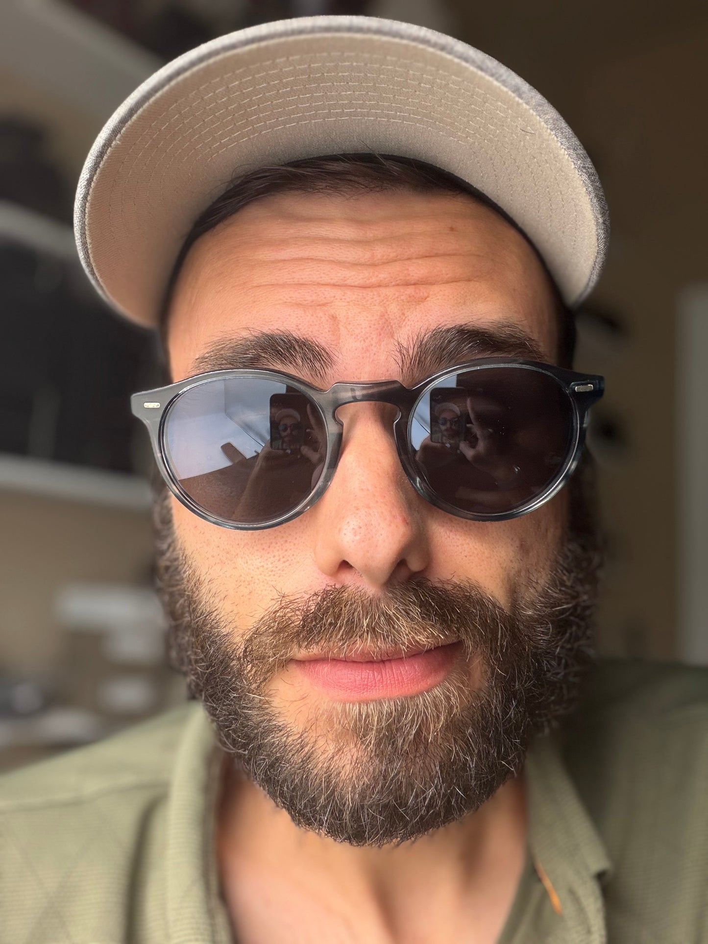 Oliver Peoples  Gregory Peck OV 5217 50mm Washed Lapis / Carbon Gray  Italy Preowned