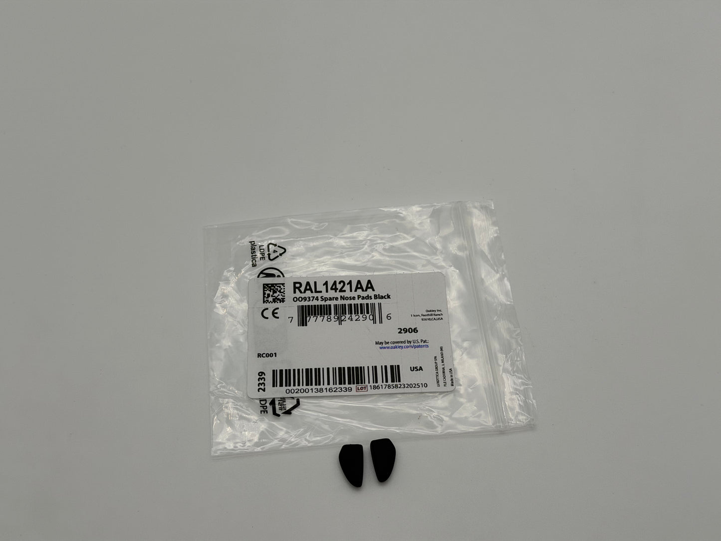 Oakley Frogskins Lite 009374 Black Unobtainium Rubber Replacement Nose Pads Genuine
