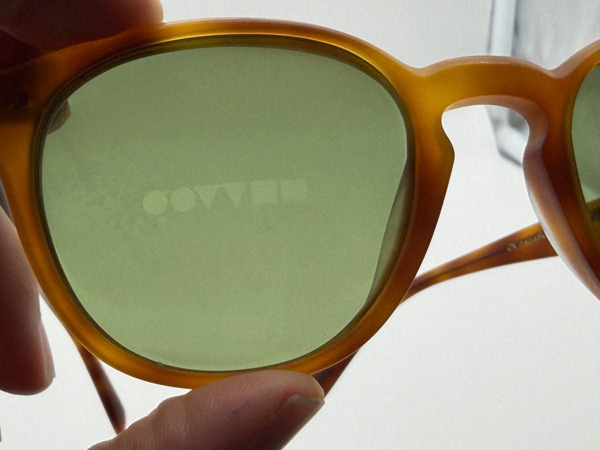 Oliver Peoples Desmon 50mm Matte Light Brown / Vibrant Green Sunglasses OV 5454 SU 14834E Italy Preowned
