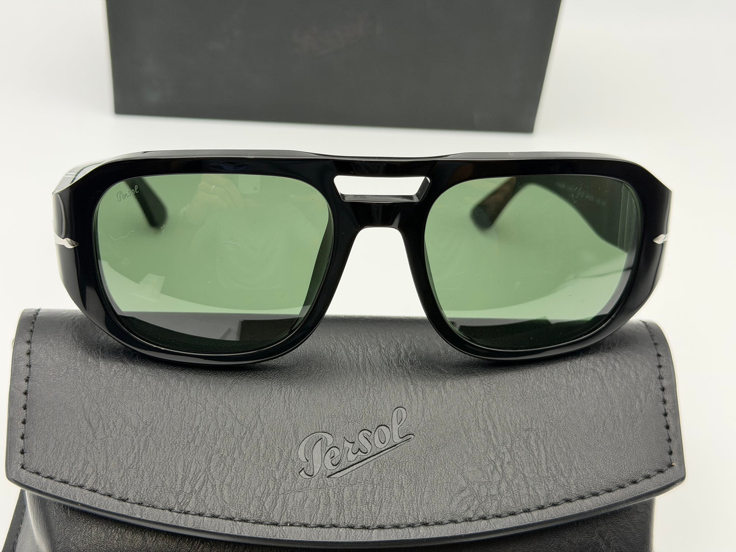 Persol Vincent 56mm Black / Green 95 / 31 Italy NEW