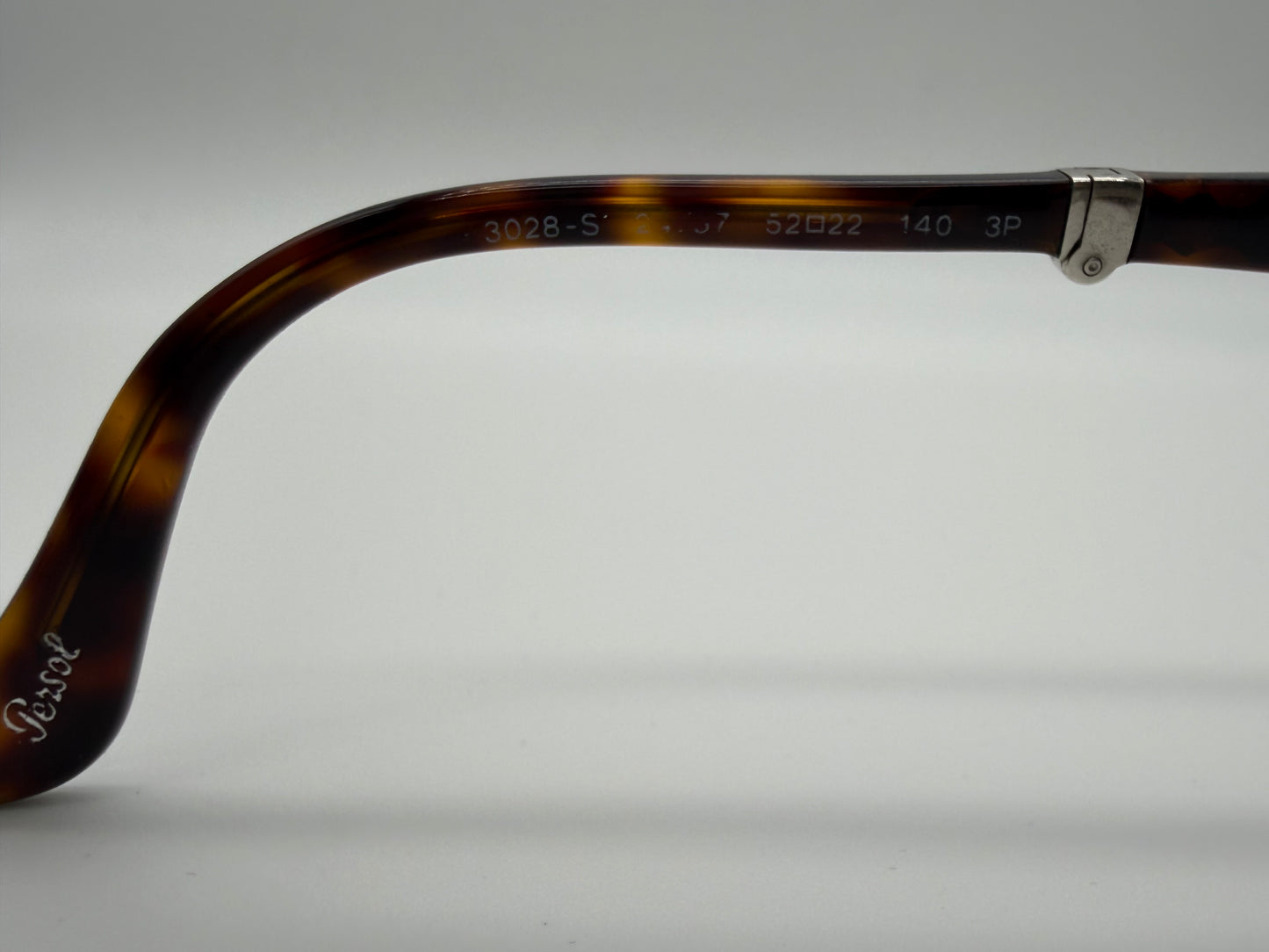 Persol PO 3028 52mm Folding Havana / Brown Polarized 24 / 57 Italy Preowned