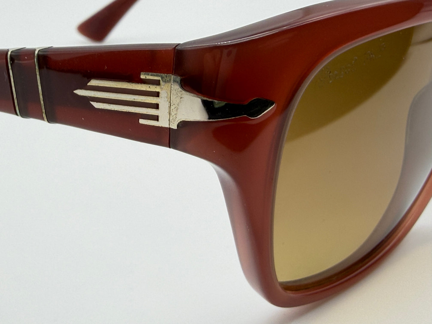 Persol Film Noir Edition Detective PO 3027 s 1002 / B1 Matte Opal Red / Photochromic Polarized Brown Preowned